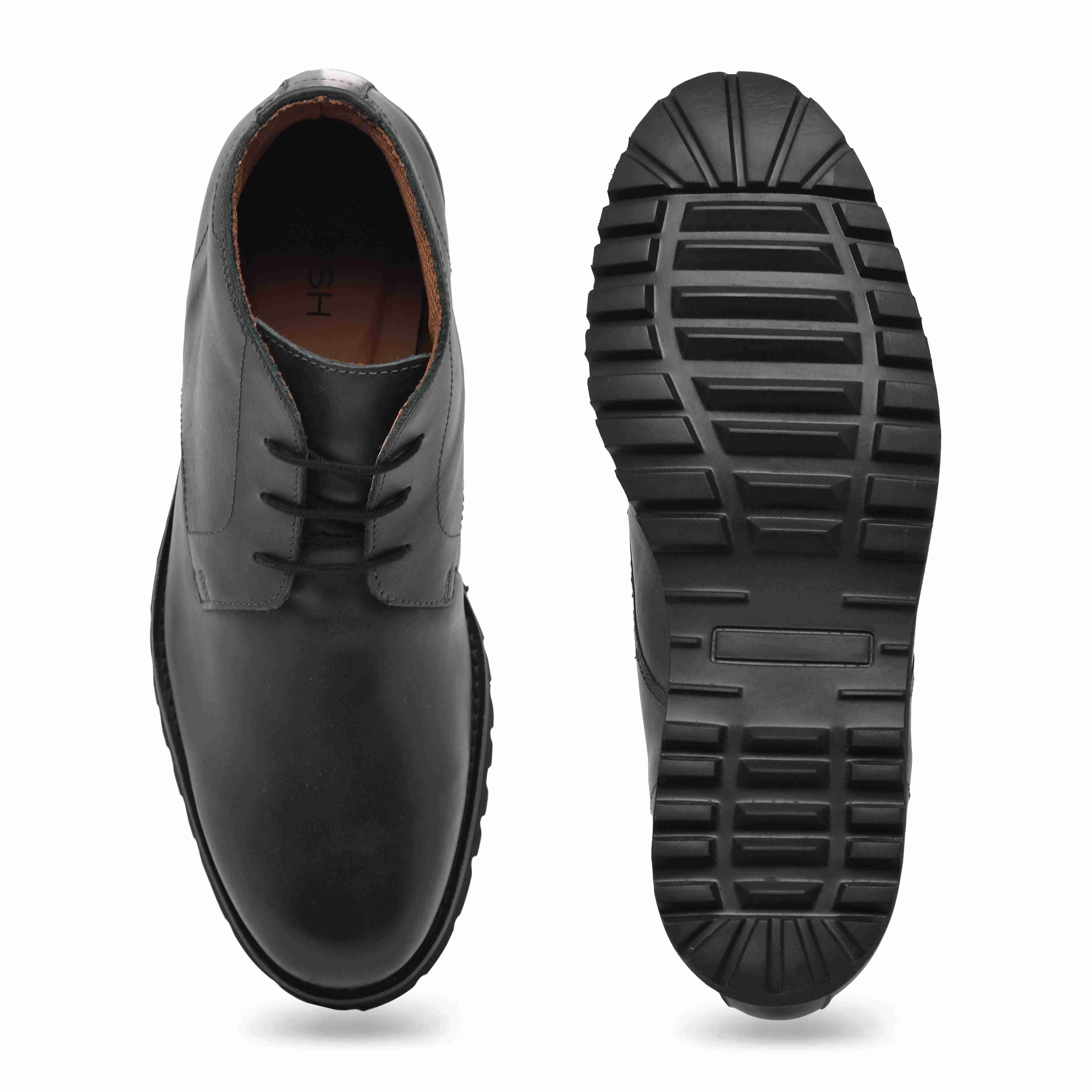 The Otes Ruosh Men Navy Ankle Chukka Boot
