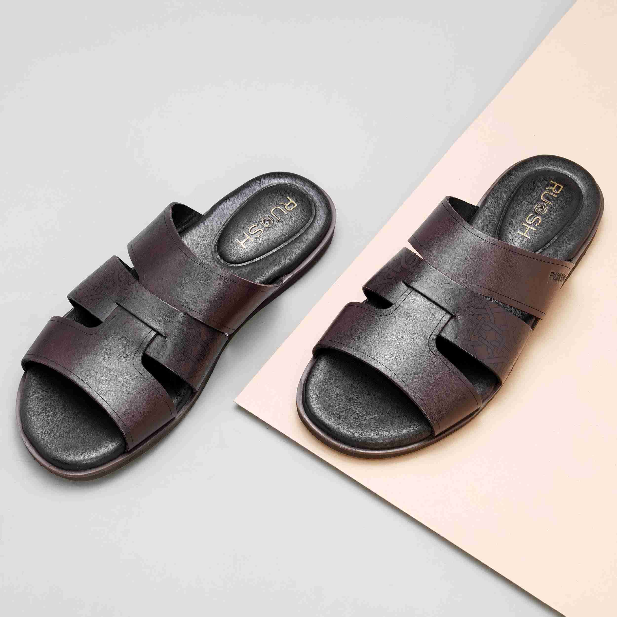 The Cooper Ruosh Men Brown Slipper