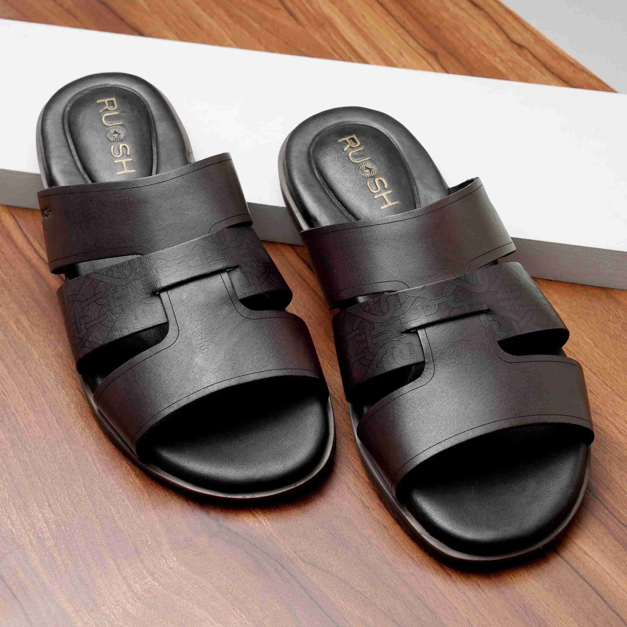 The Cooper Ruosh Men Brown Slipper
