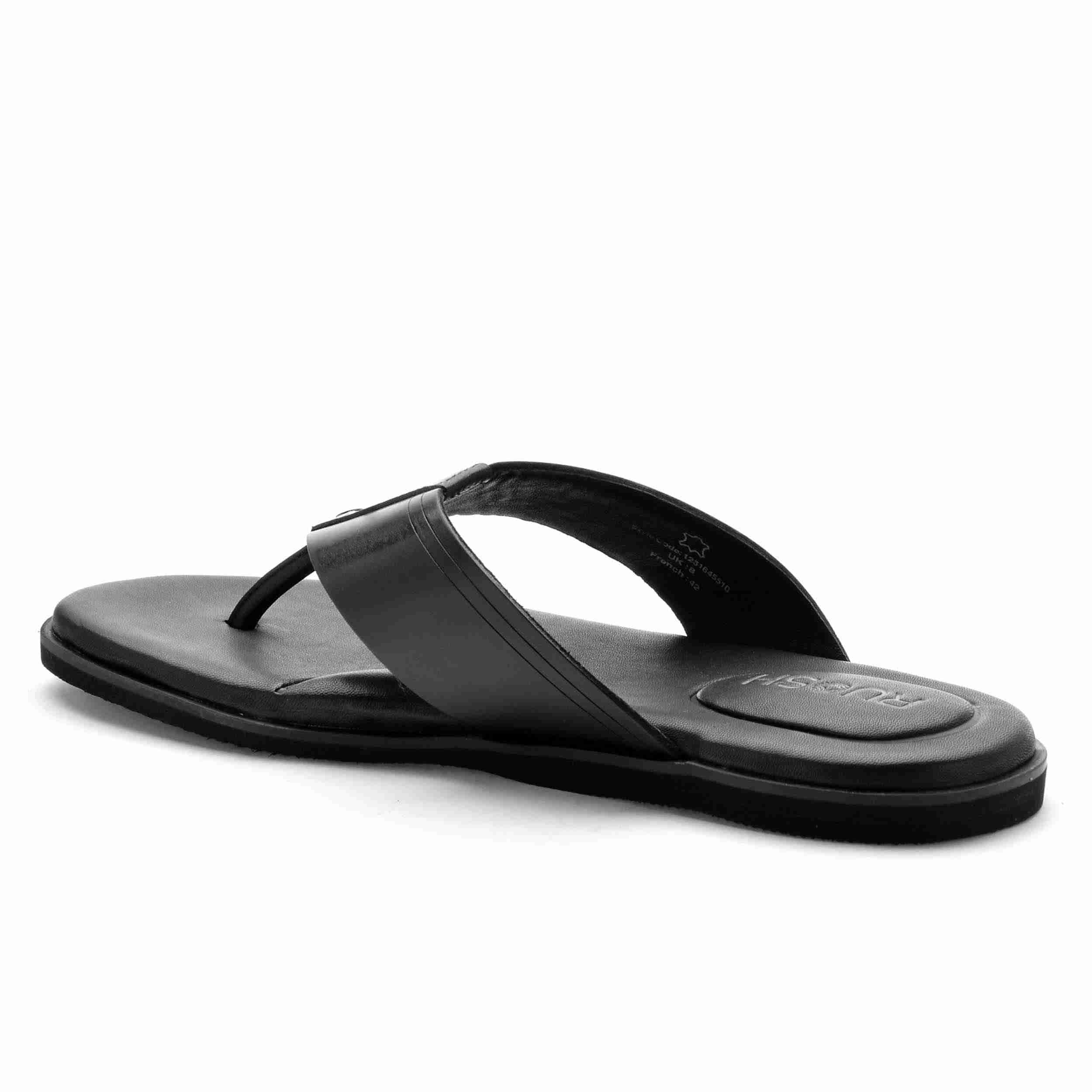 The Aero Ruosh Men Black Slipper