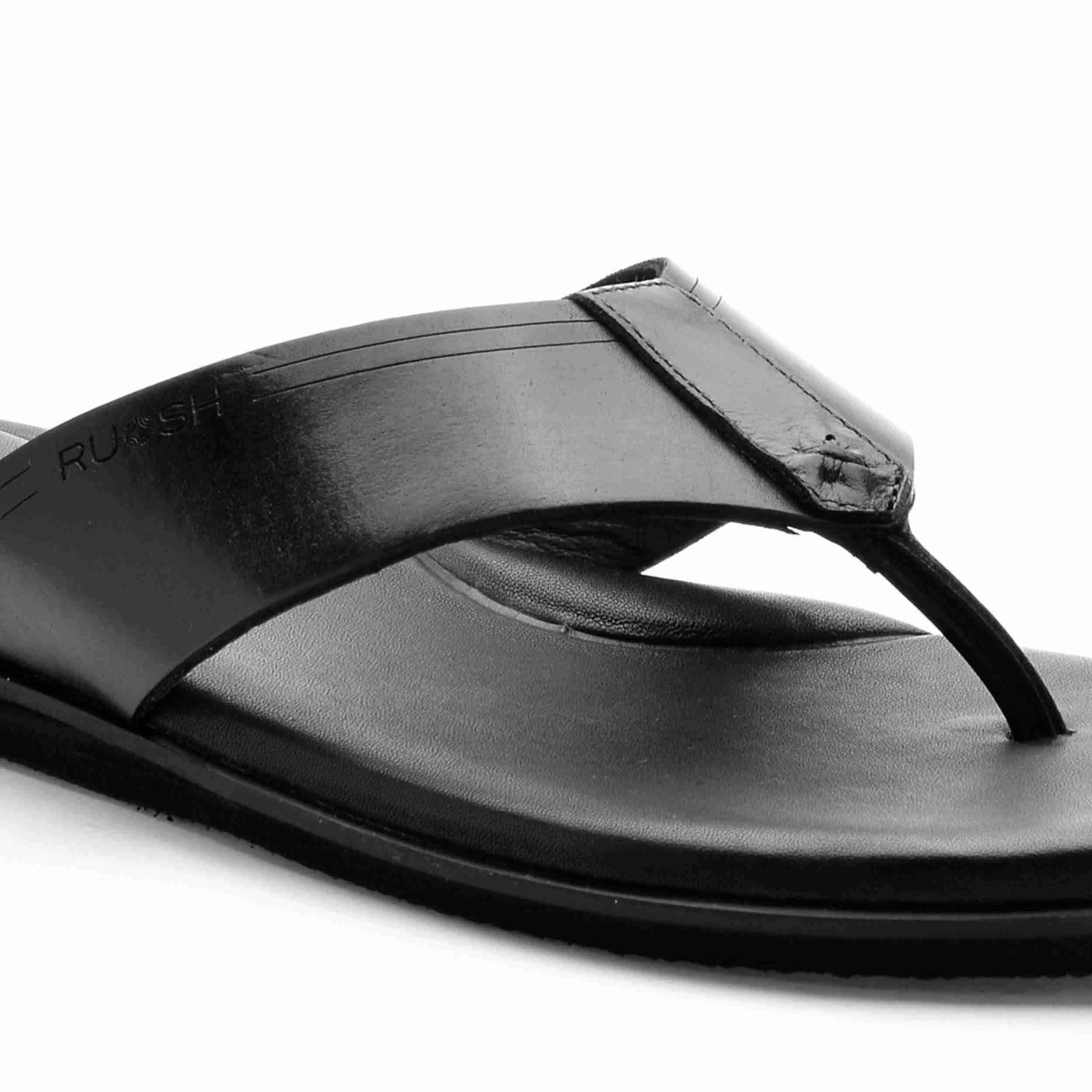 The Aero Ruosh Men Black Slipper