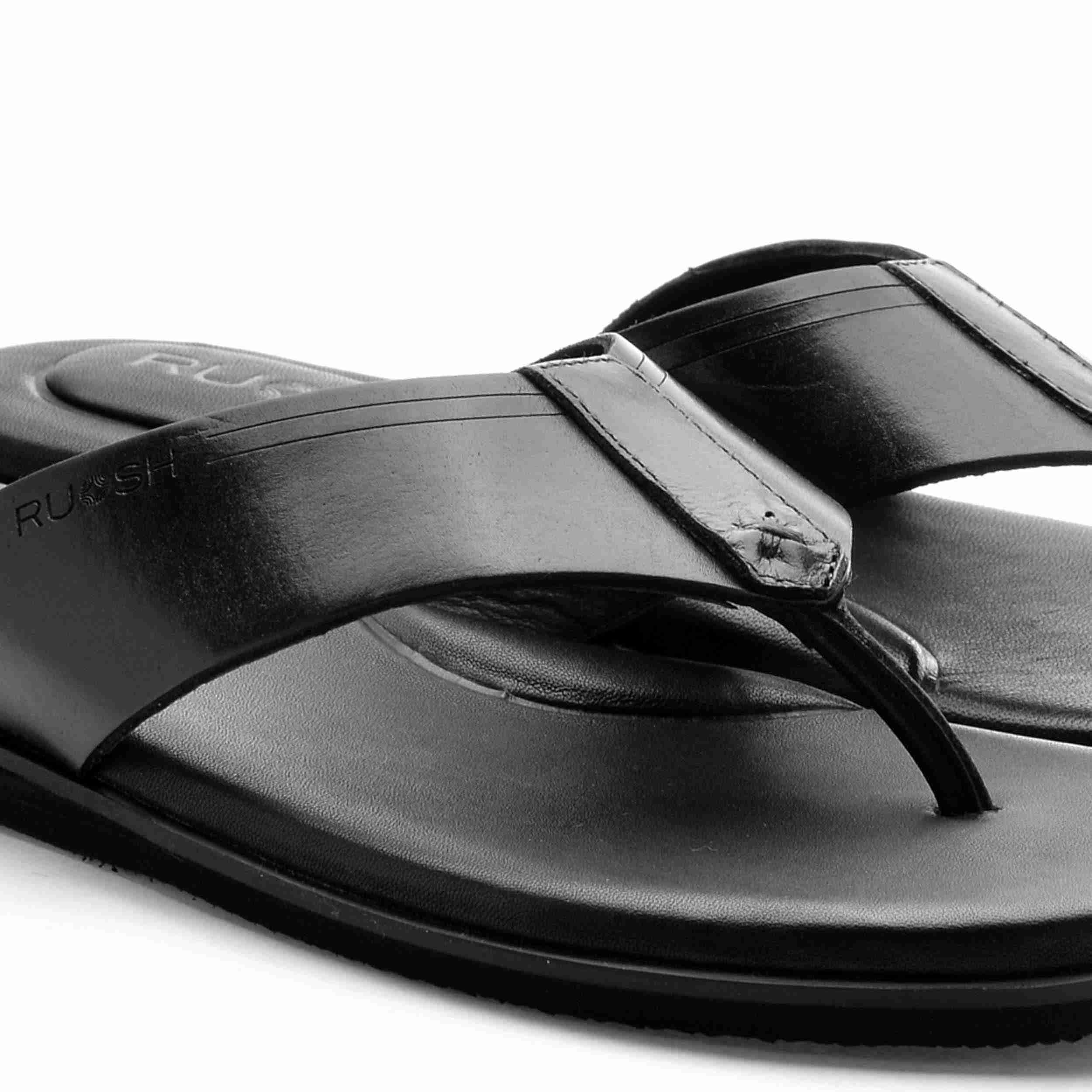 The Aero Ruosh Men Black Slipper