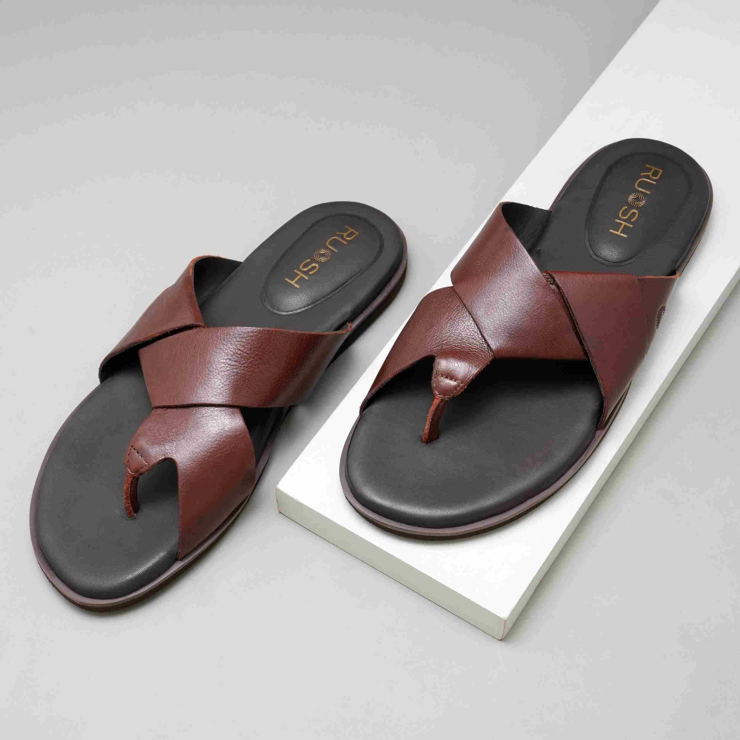 The Rubio Ruosh Men Tan Slipper