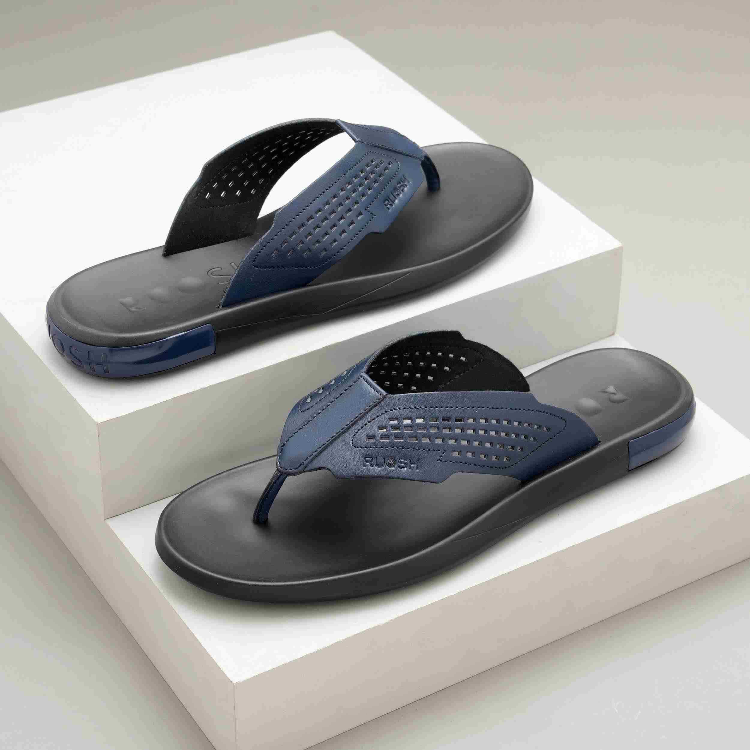 The James Navy Men Casual Slipper Ruosh