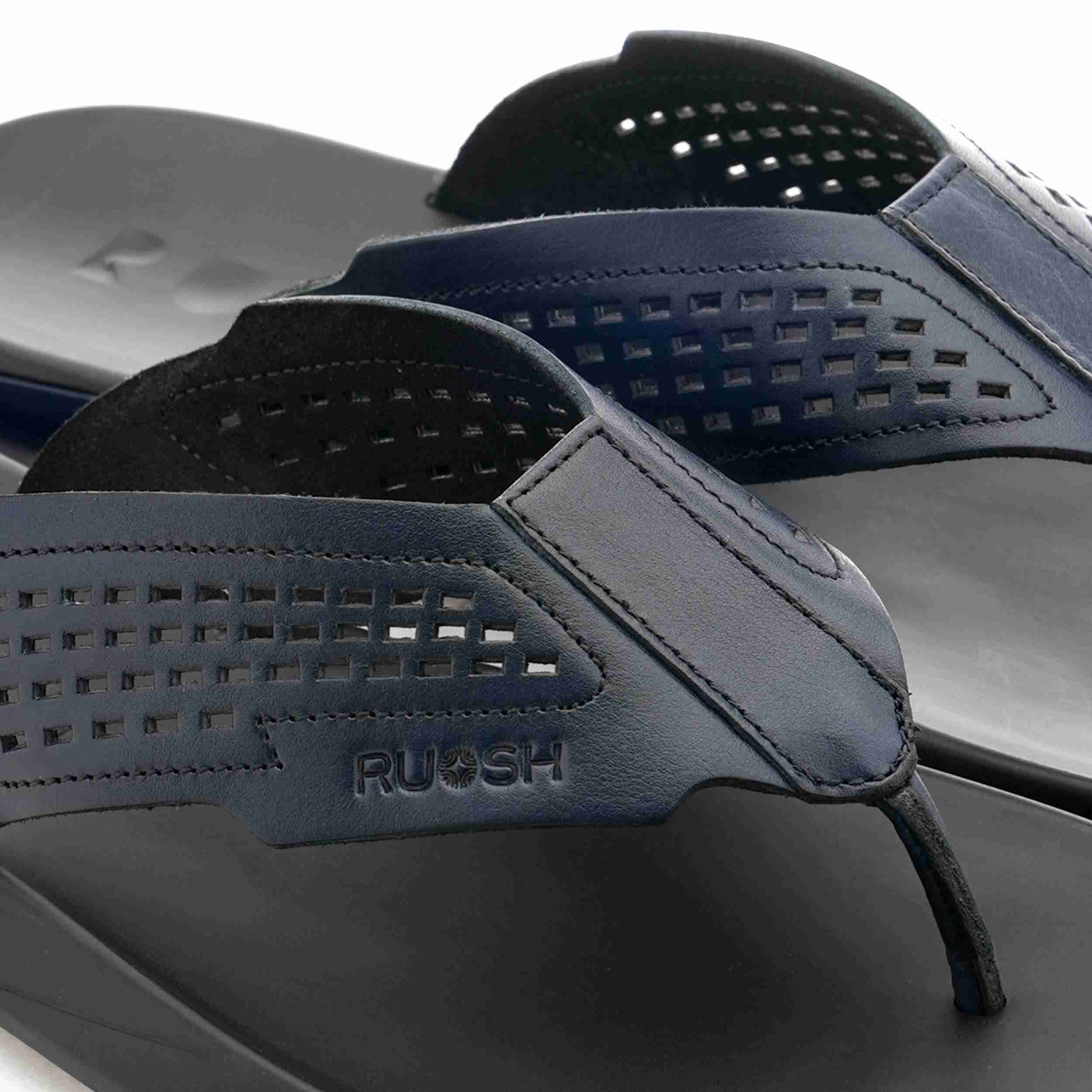 The James Navy Men Casual Slipper Ruosh
