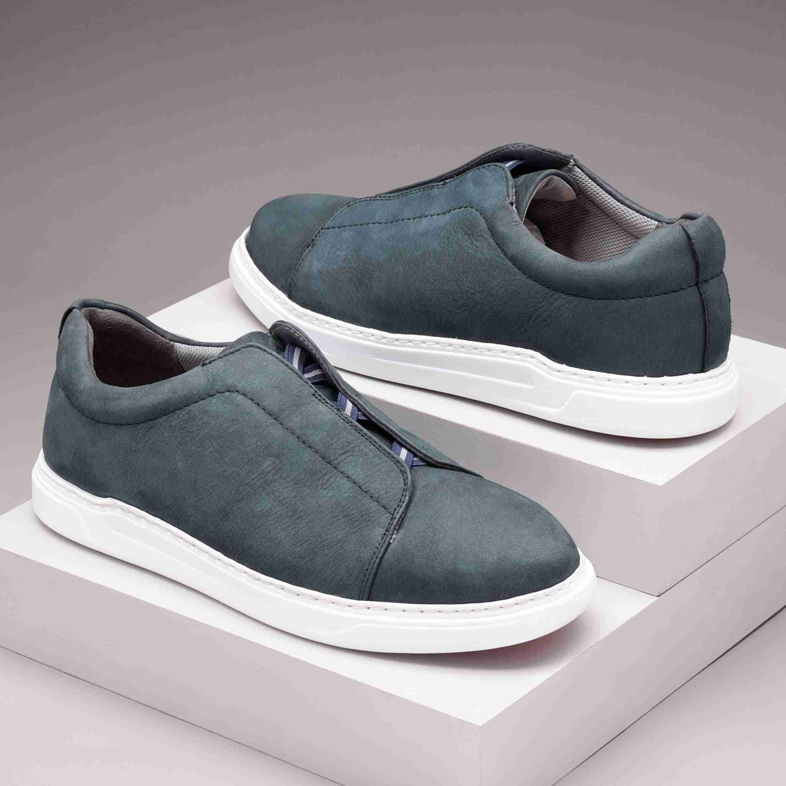 The Parcen Ruosh Men Navy Casual Sneaker