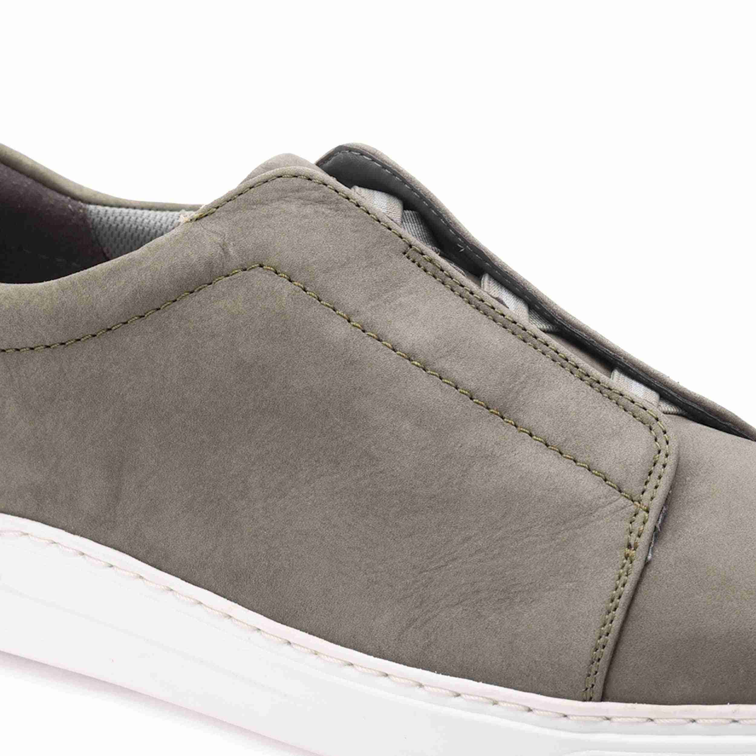 The Parcen Ruosh Men Olive Green Casual Sneaker