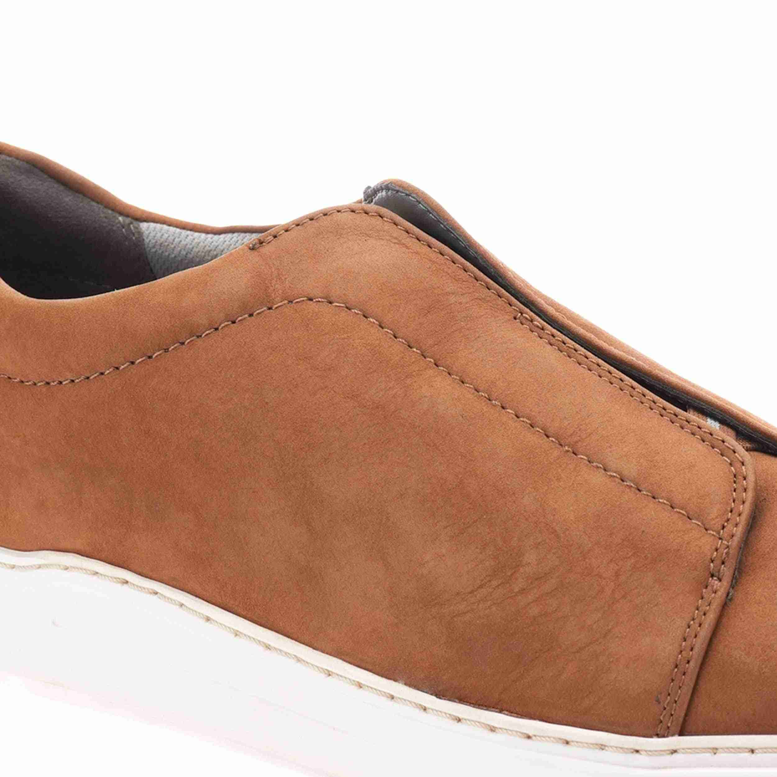 The Parcen Ruosh Men Tan Casual Sneaker