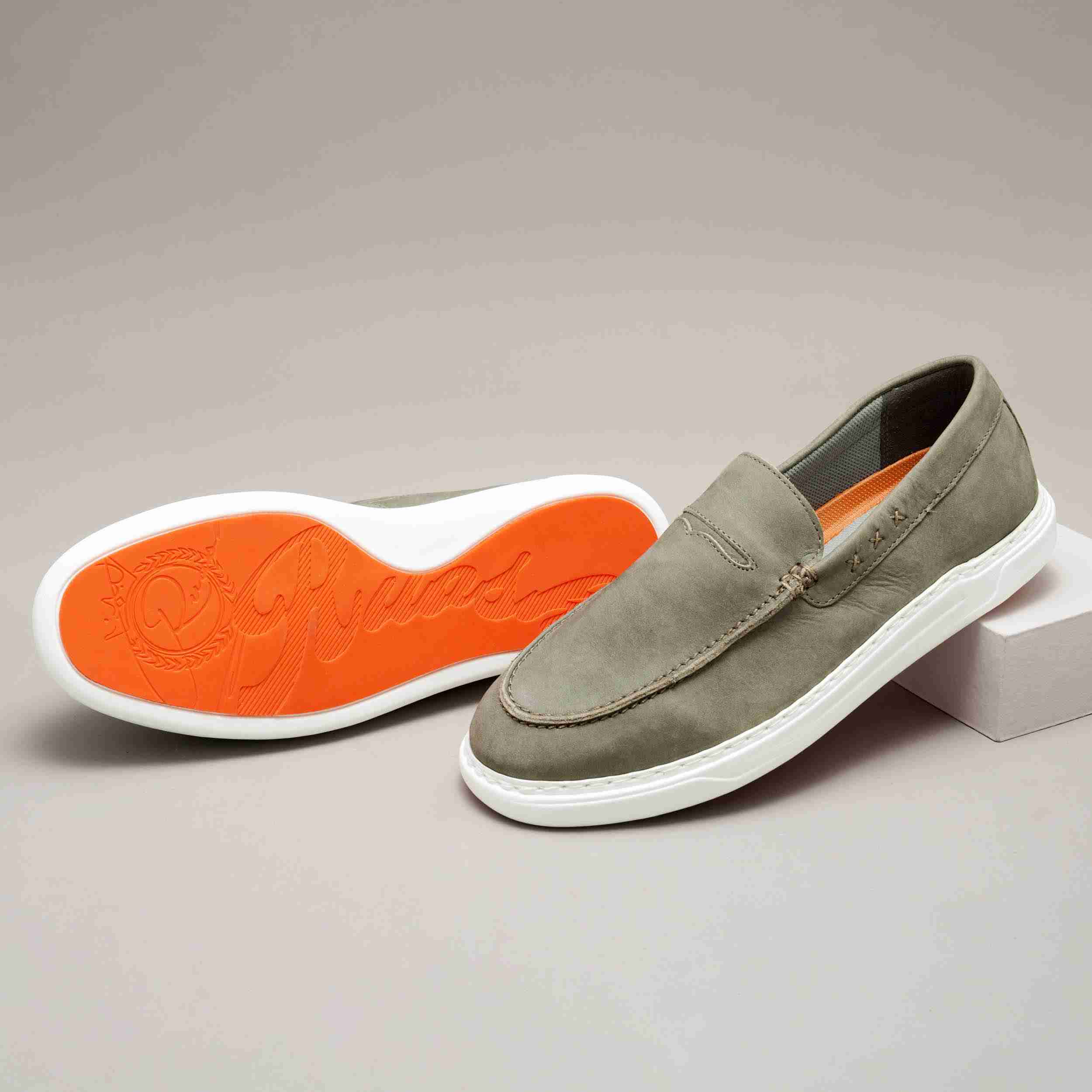 The Delle Ruosh Men Olive Green Casual Sneaker