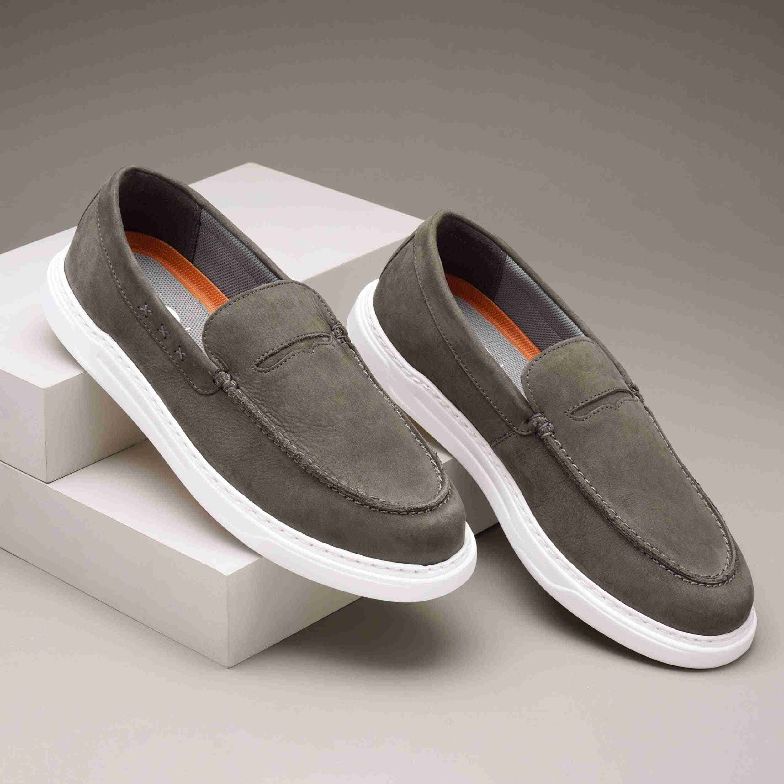 The Delle Ruosh Men Grey Casual Sneaker
