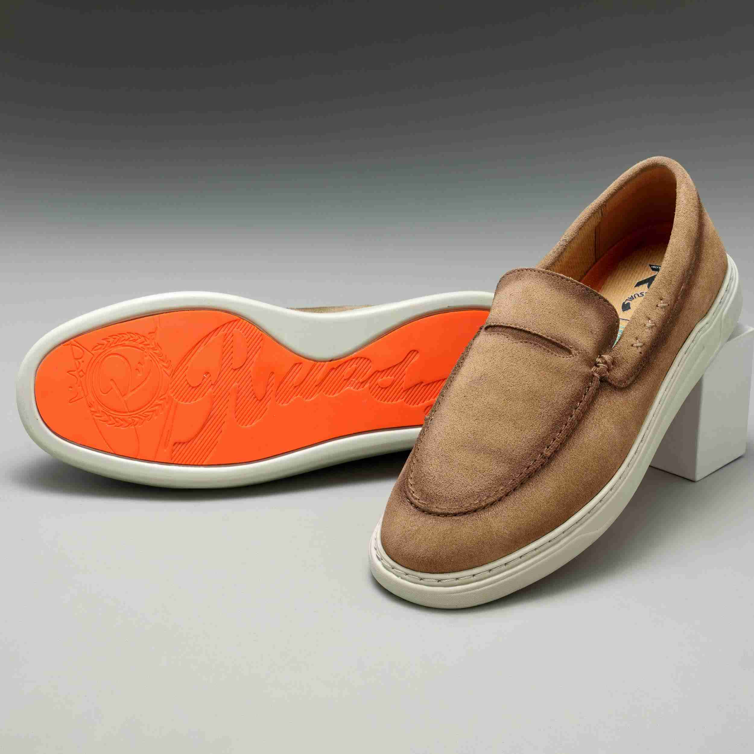 The Delle Ruosh Men Tan Casual Sneaker