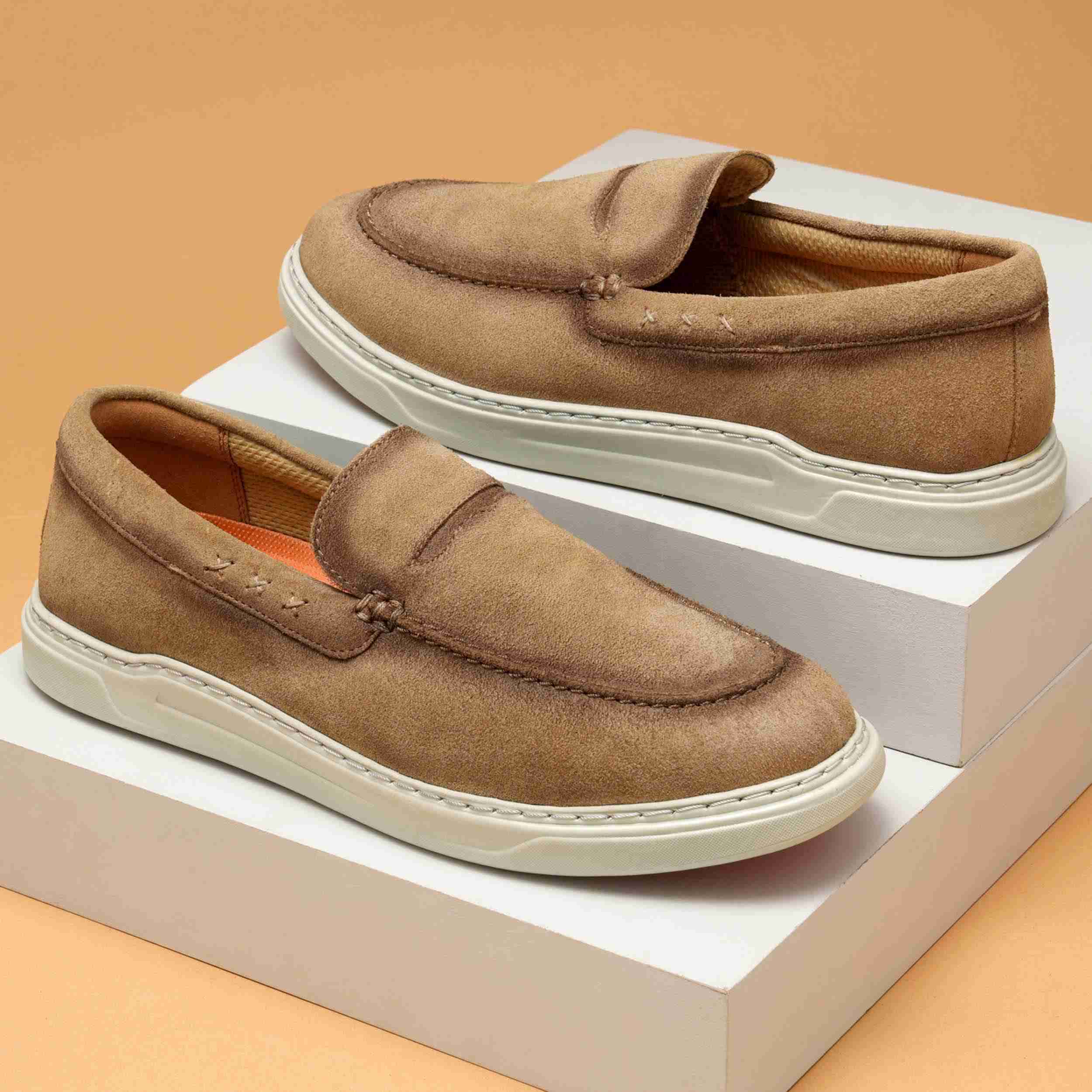 The Delle Ruosh Men Tan Casual Sneaker