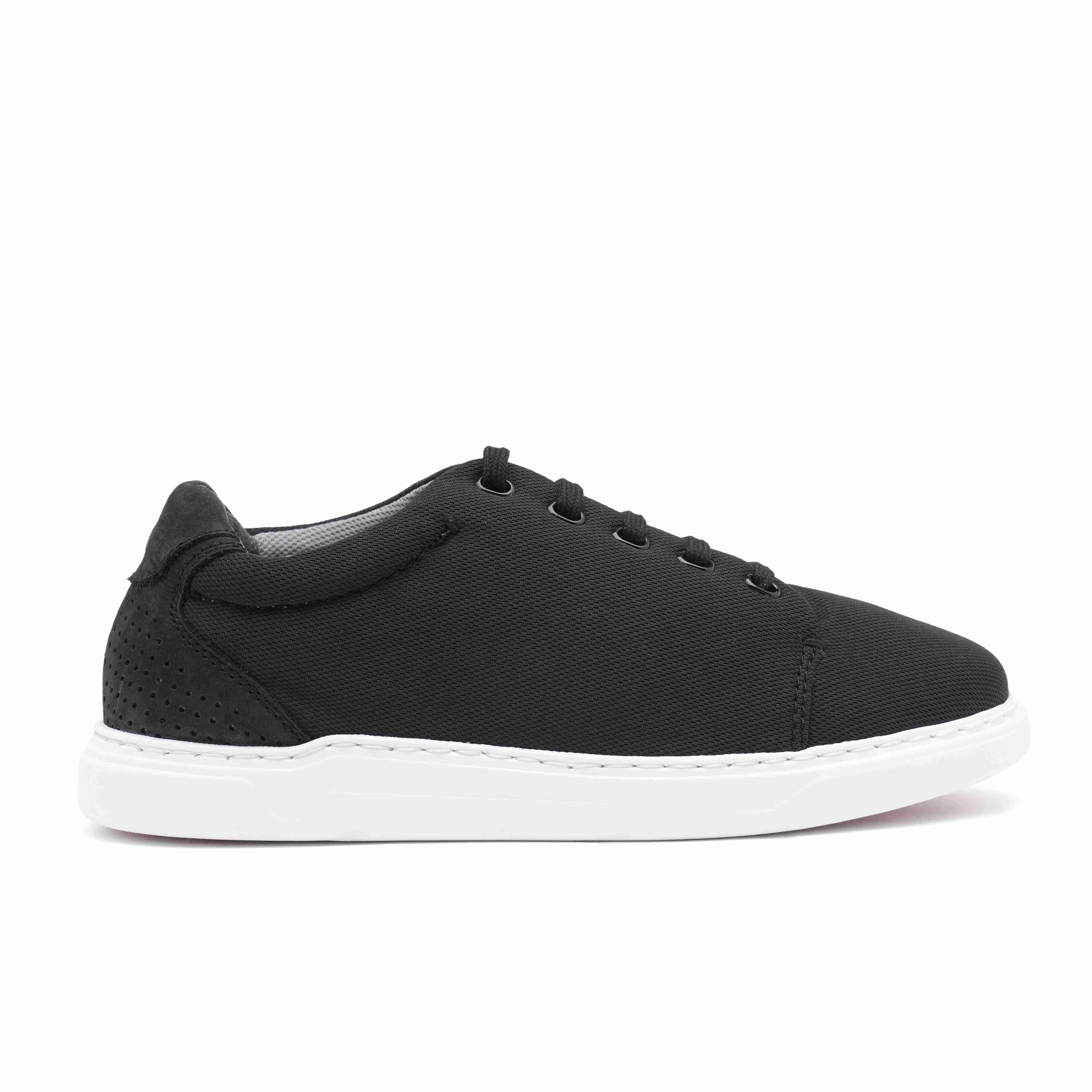 The Ruth Ruosh Men Black Casual Sneaker
