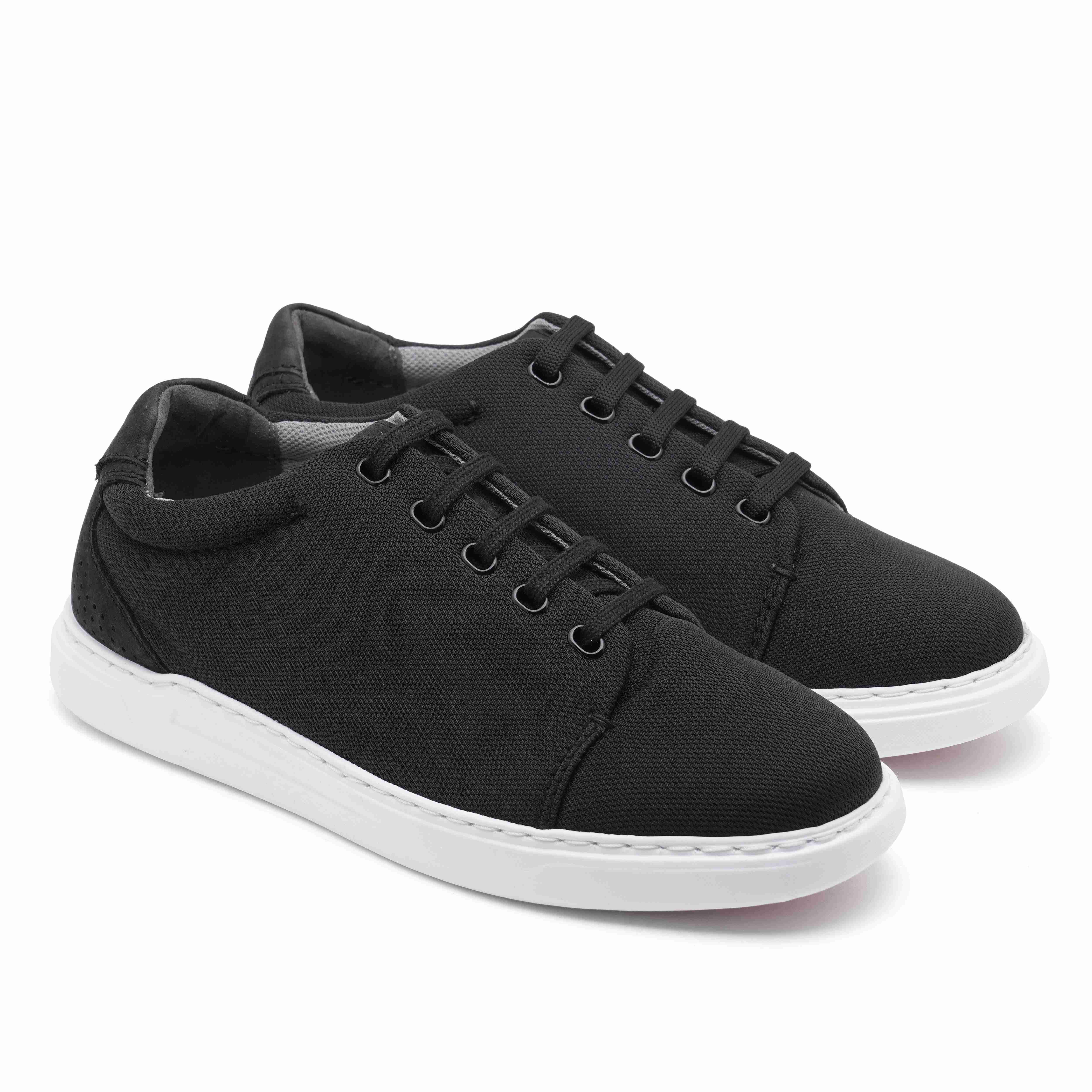 The Ruth Ruosh Men Black Casual Sneaker