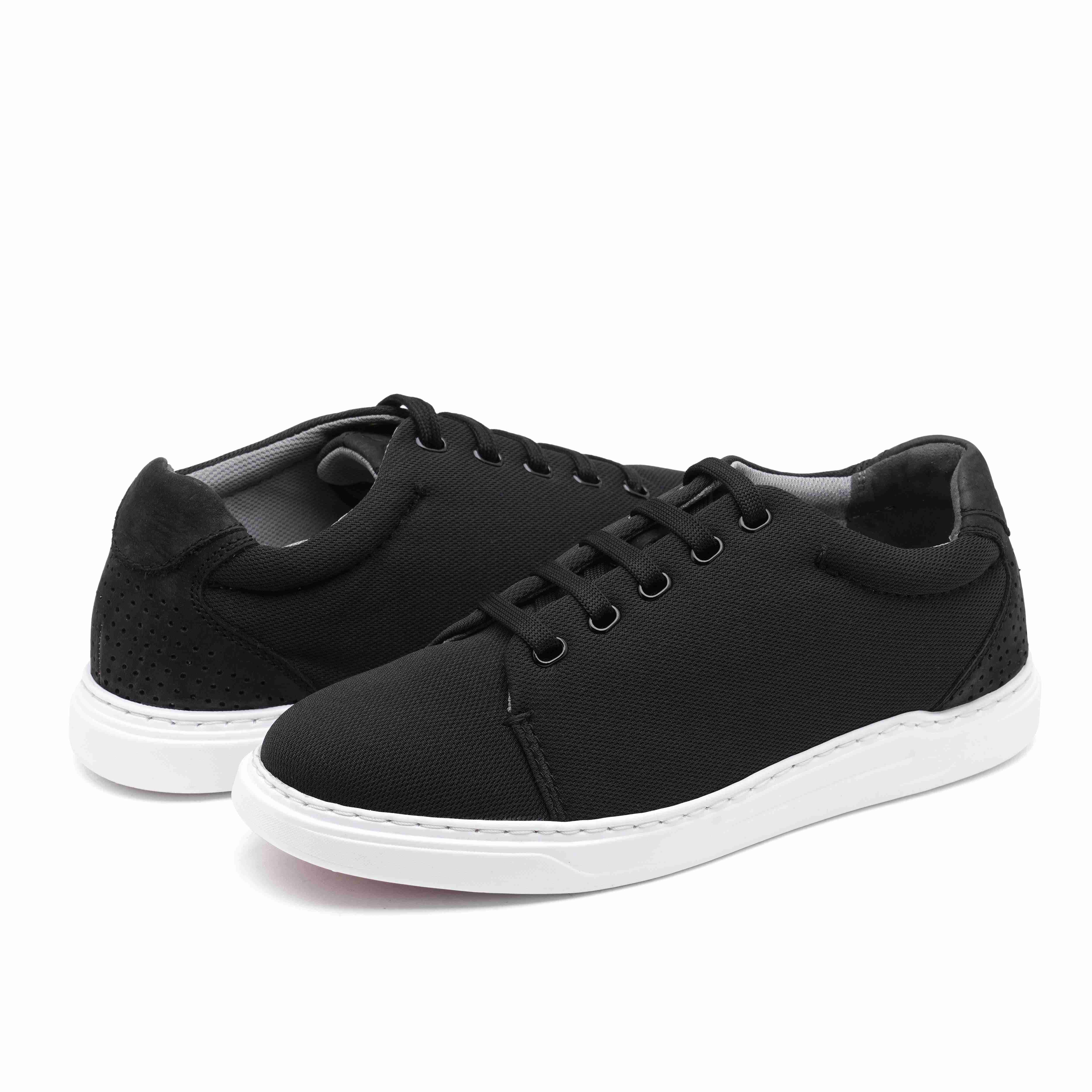 The Ruth Ruosh Men Black Casual Sneaker