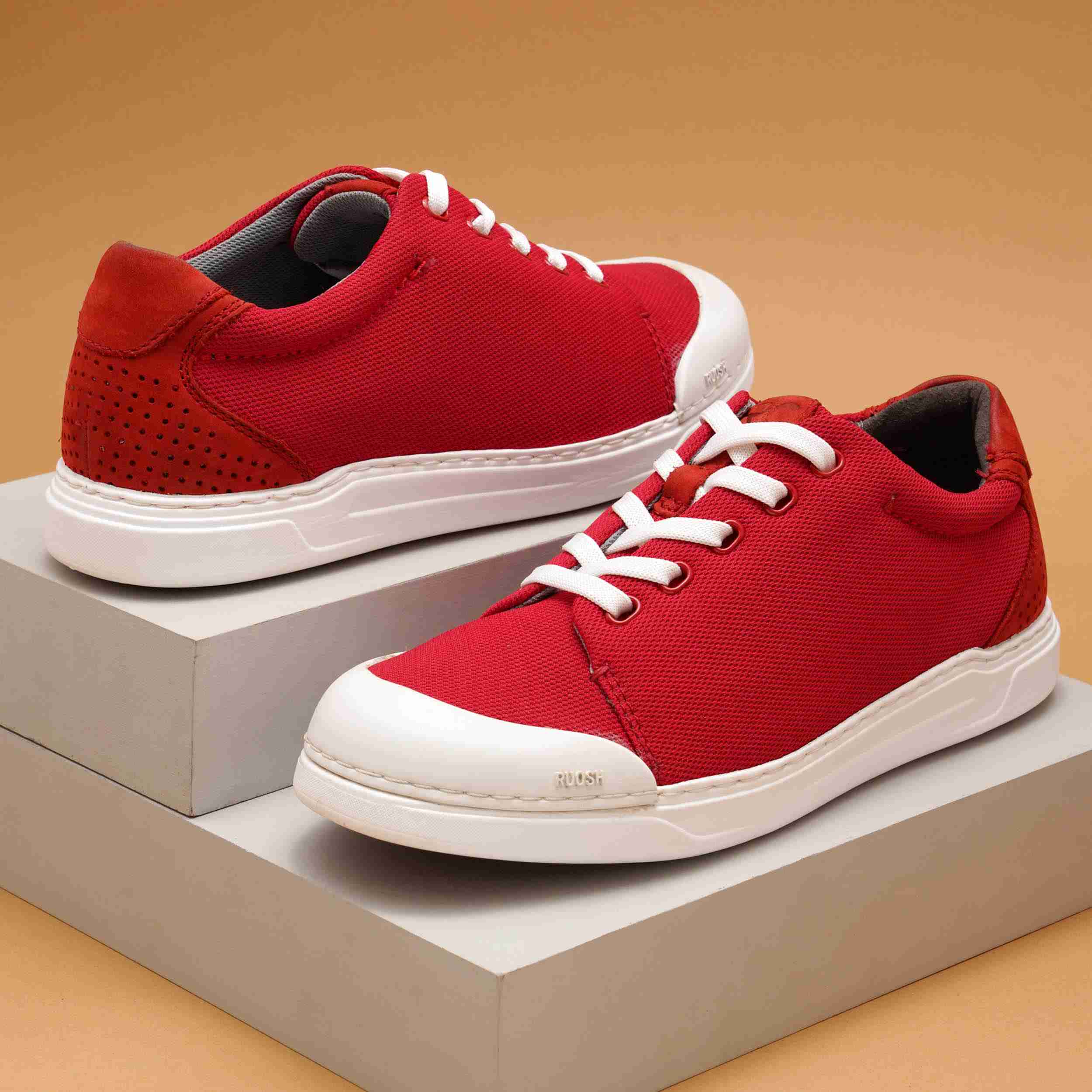 The Ruth Ruosh Men Red Casual Sneaker