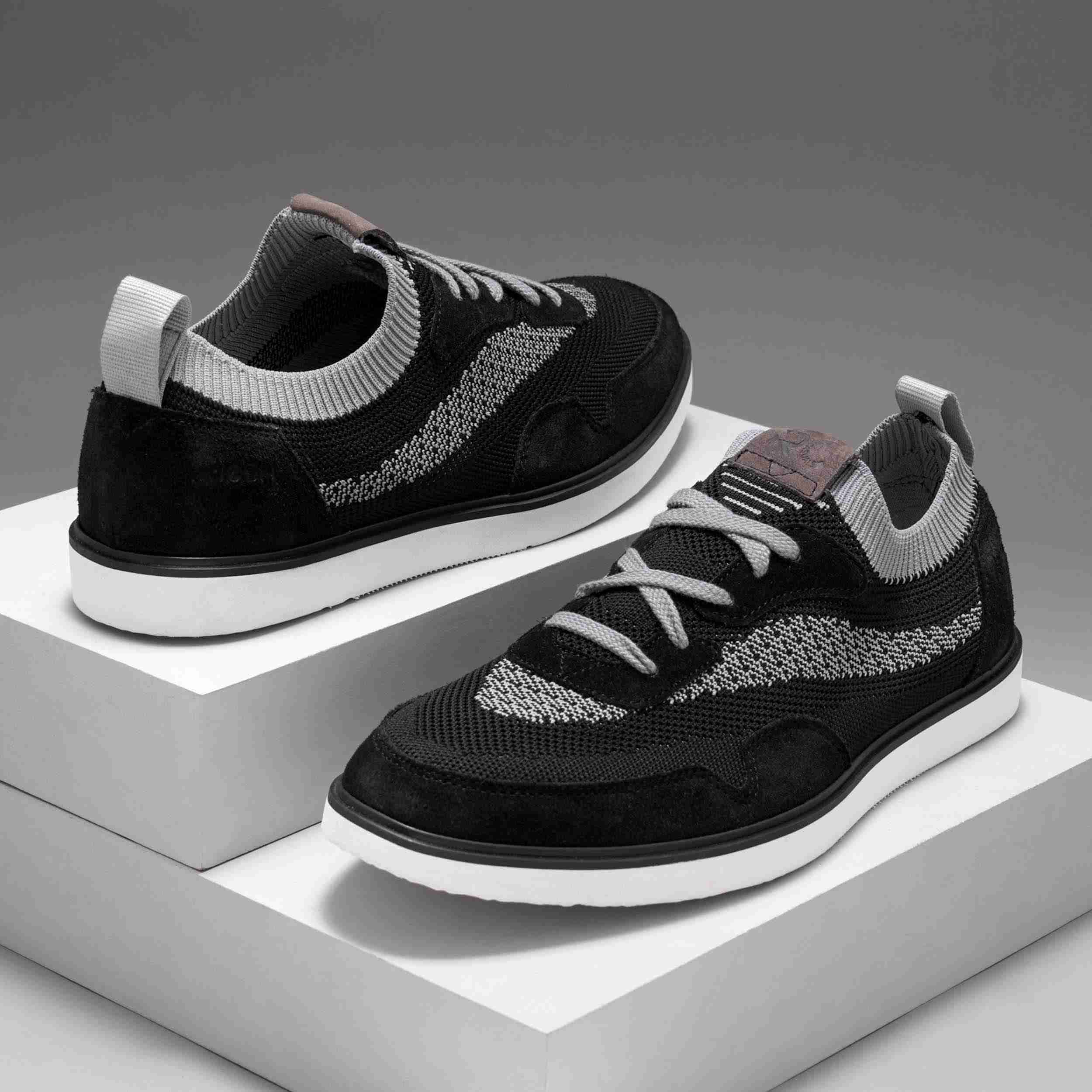 The Gladwin Ruosh Men Black Casual Sneaker