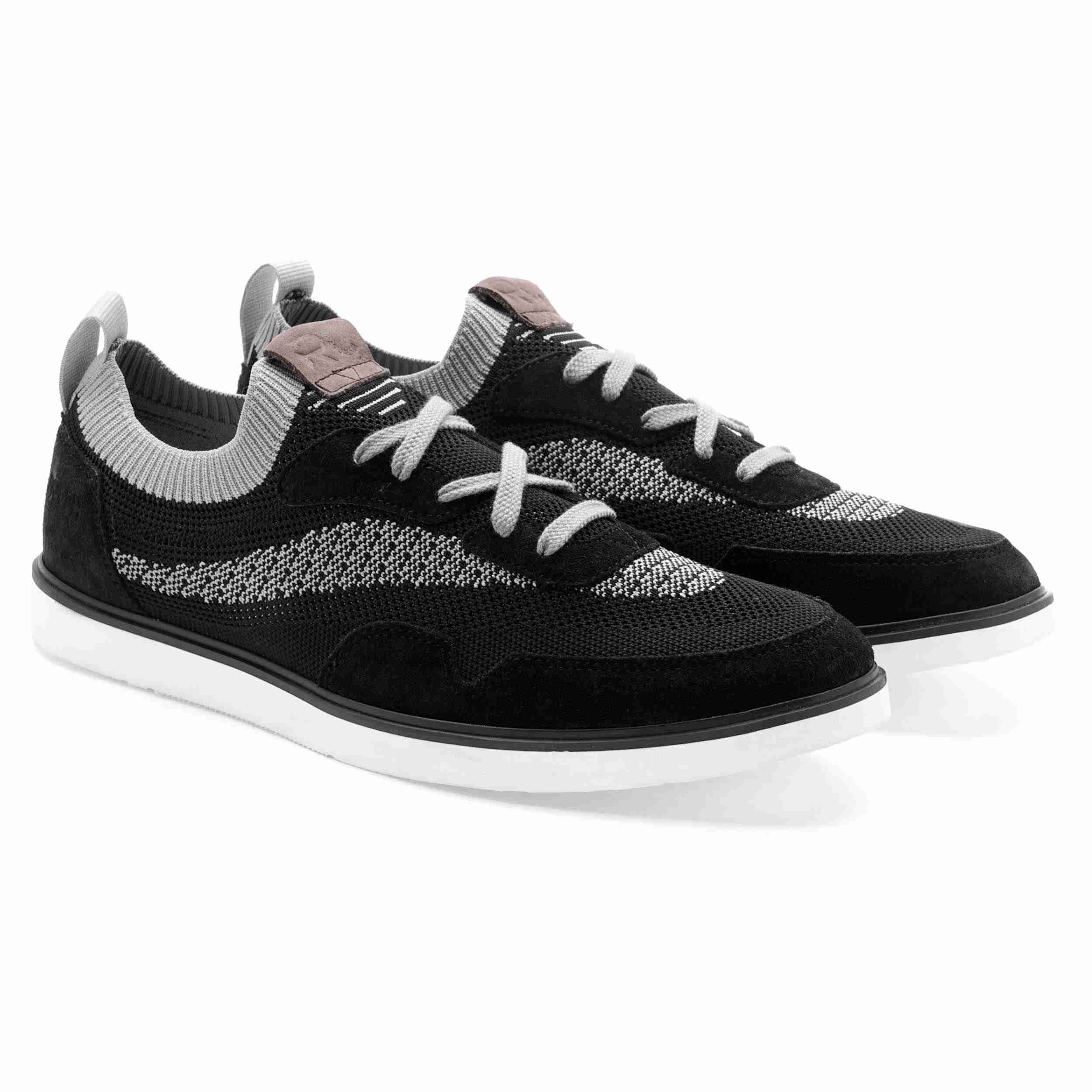 The Gladwin Ruosh Men Black Casual Sneaker