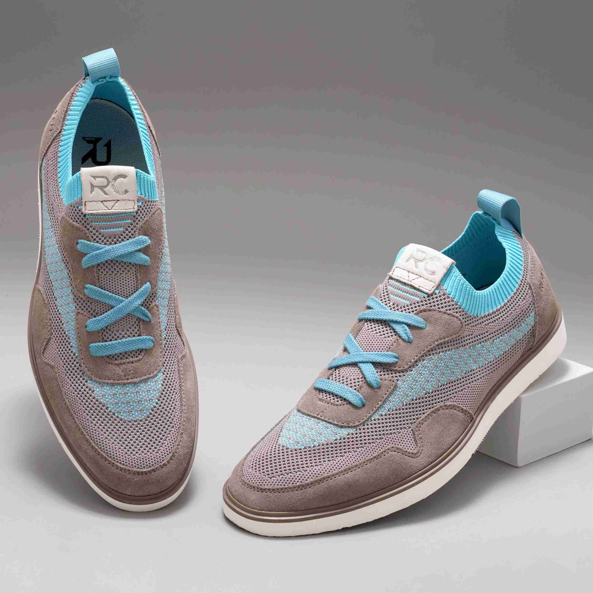 The Gladwin Ruosh Men Blue Casual Sneaker