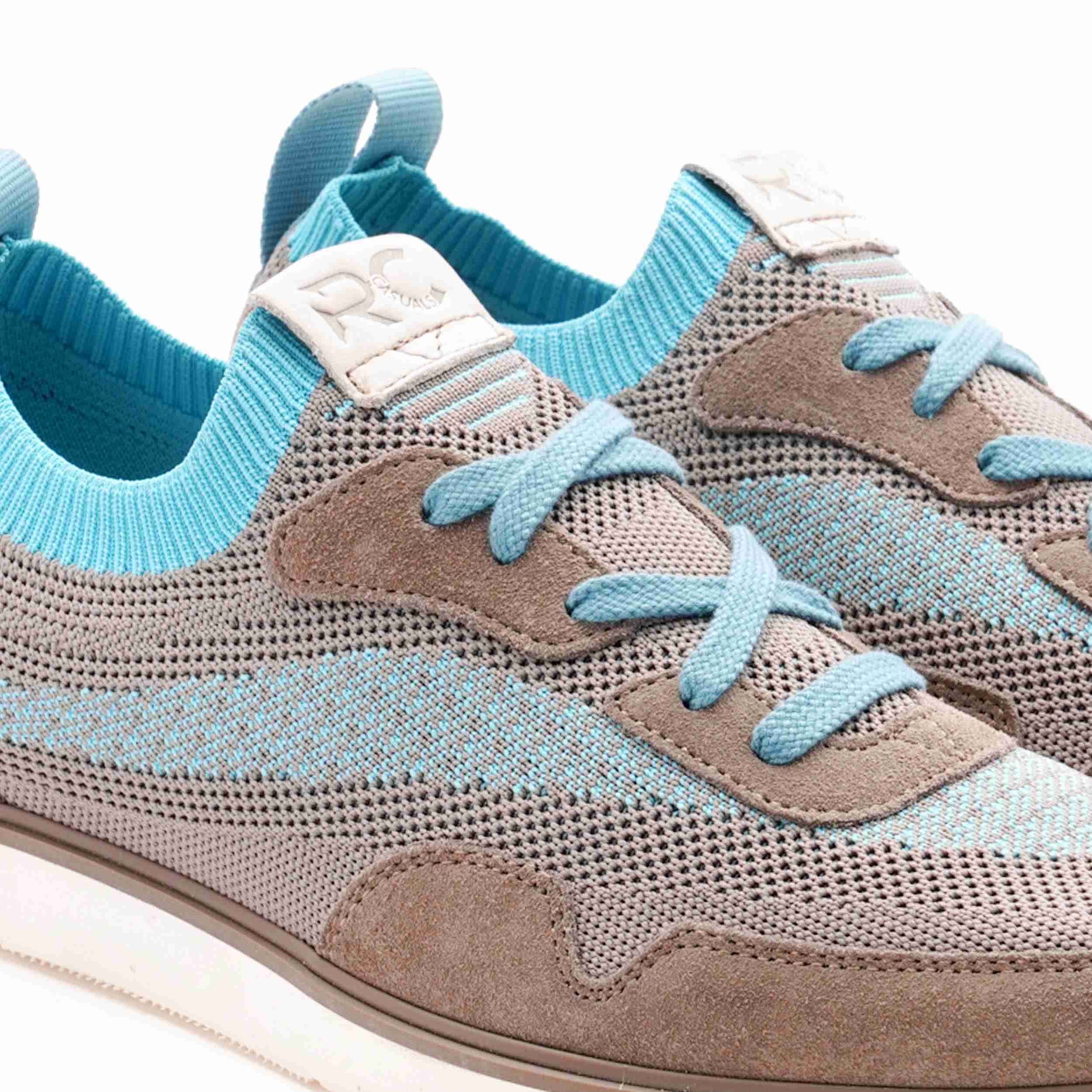 The Gladwin Ruosh Men Blue Casual Sneaker