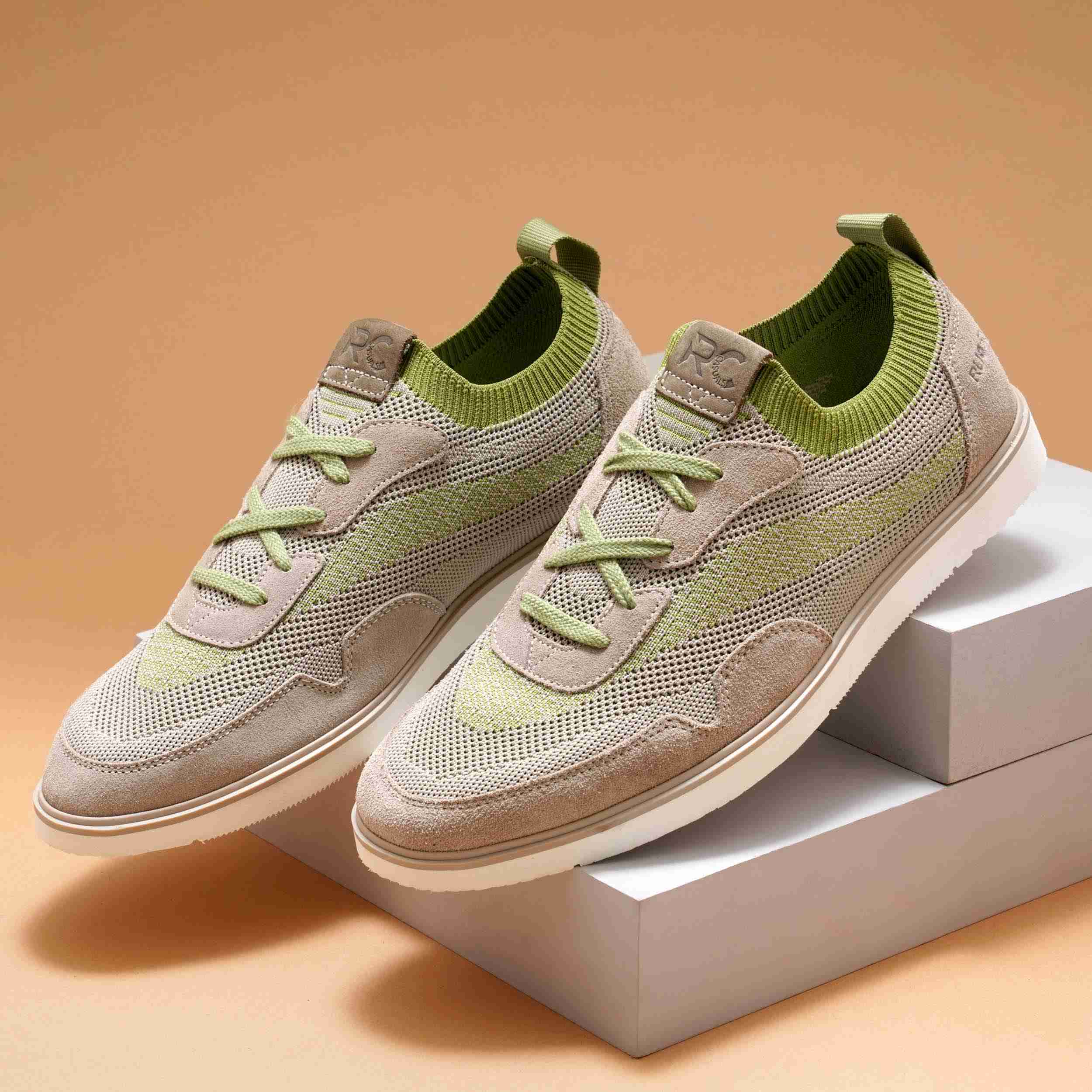 The Gladwin Ruosh Men Green Casual Sneaker
