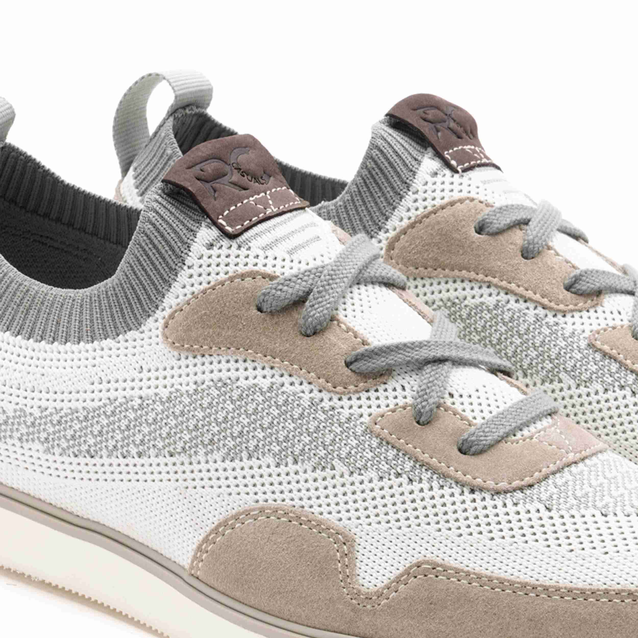 The Gladwin Ruosh Men White Casual Sneaker