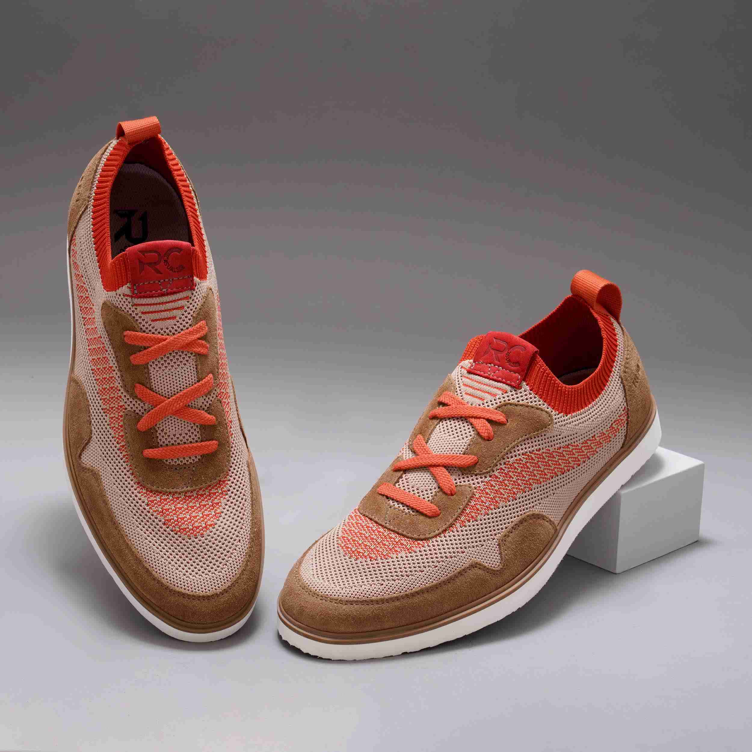 The Gladwin Ruosh Men Red Casual Sneaker