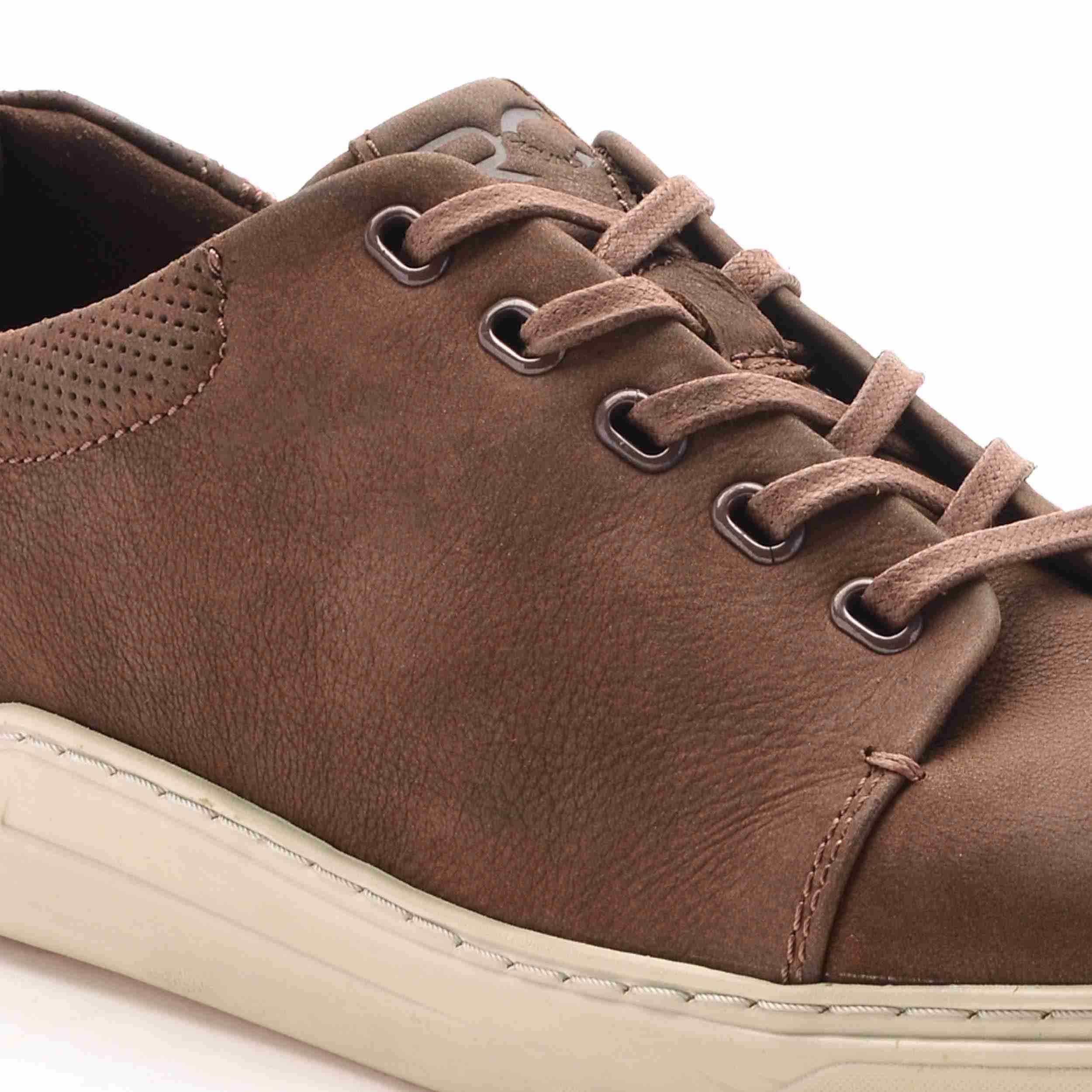 The Ruth Ruosh Men Tan Casual Sneaker