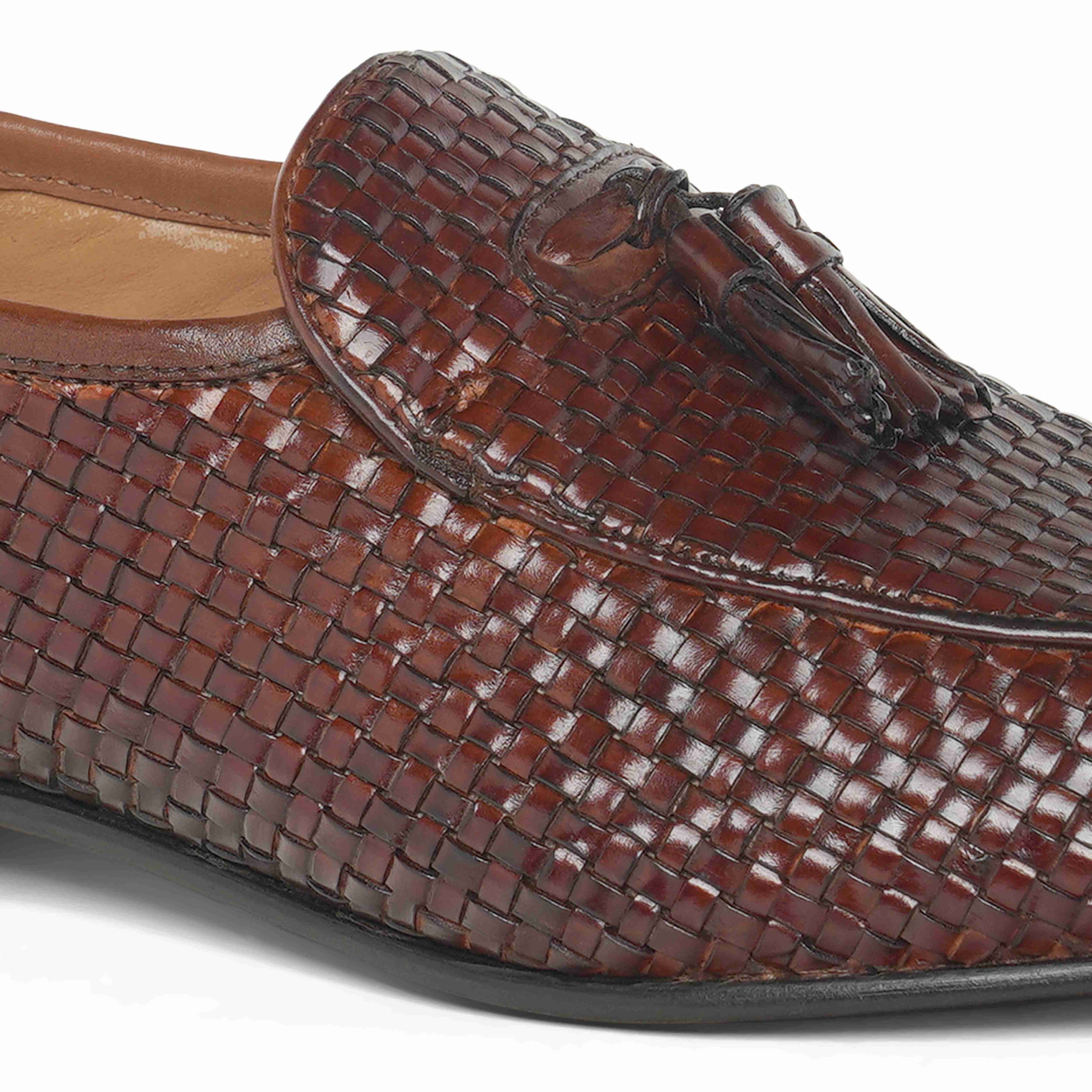 The Lando Ruosh Men Tan Handwoven Tassel Loafer