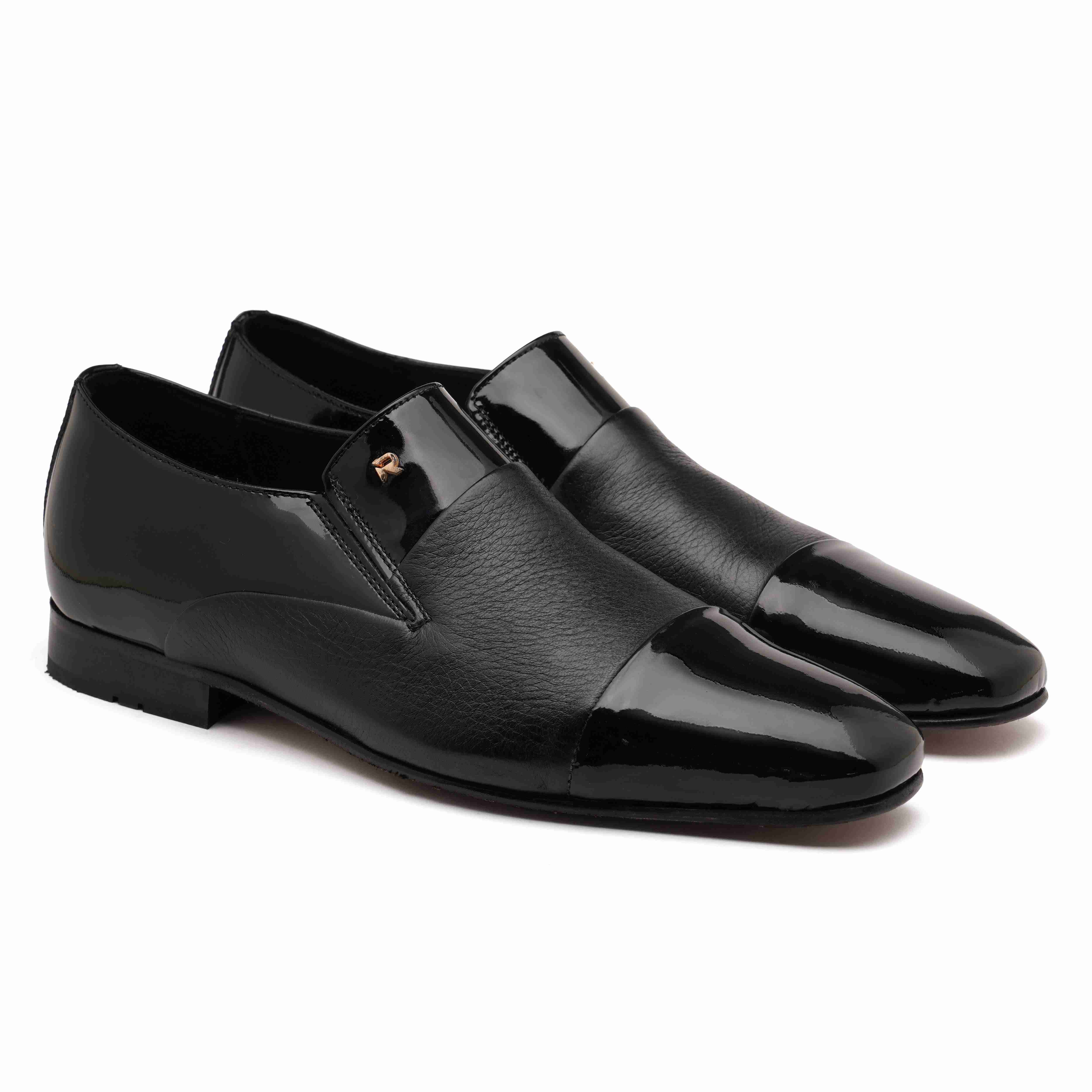The Axel Ruosh Men Black Deer Leather Shoe