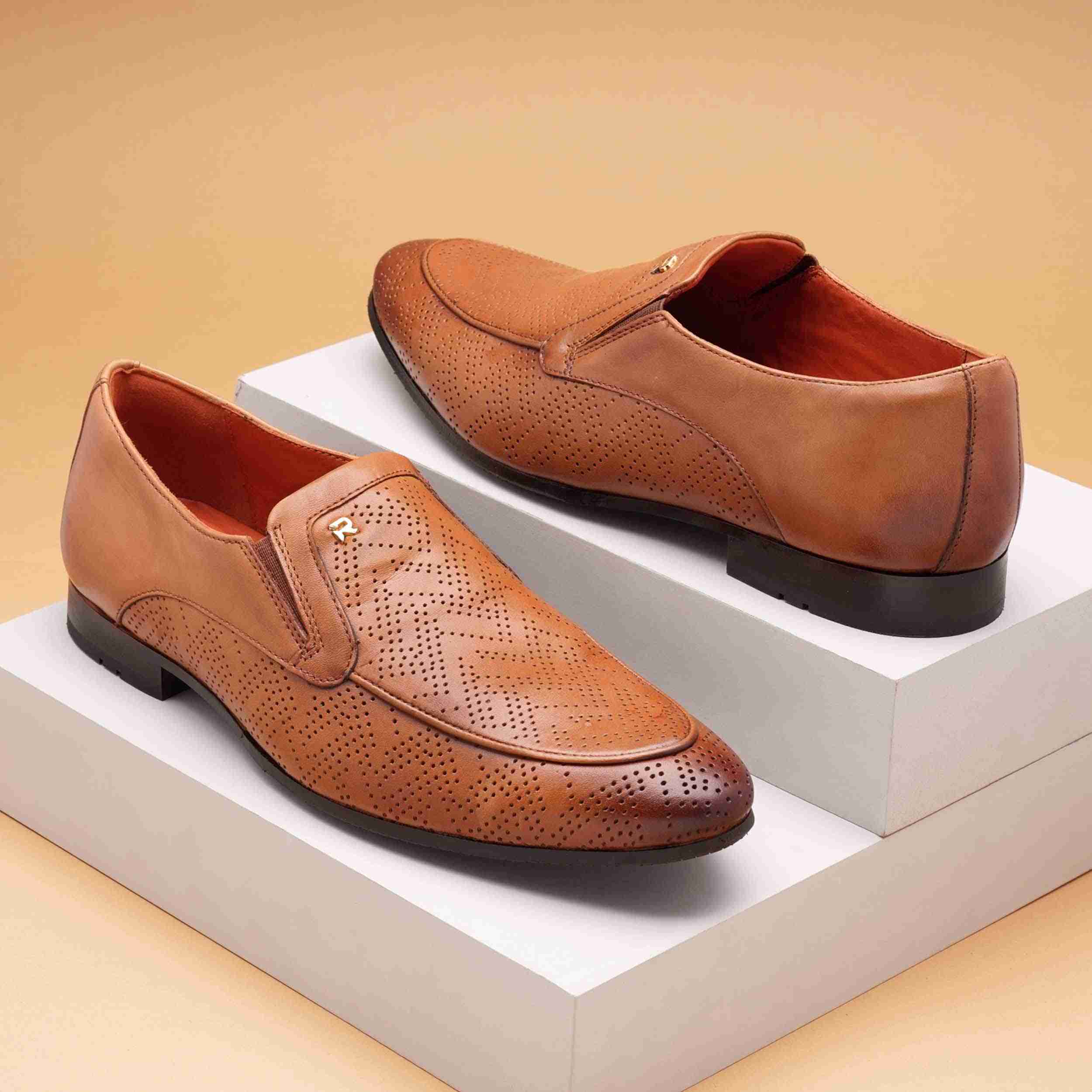 The Herber Ruosh Men Tan Occasion Slip-On