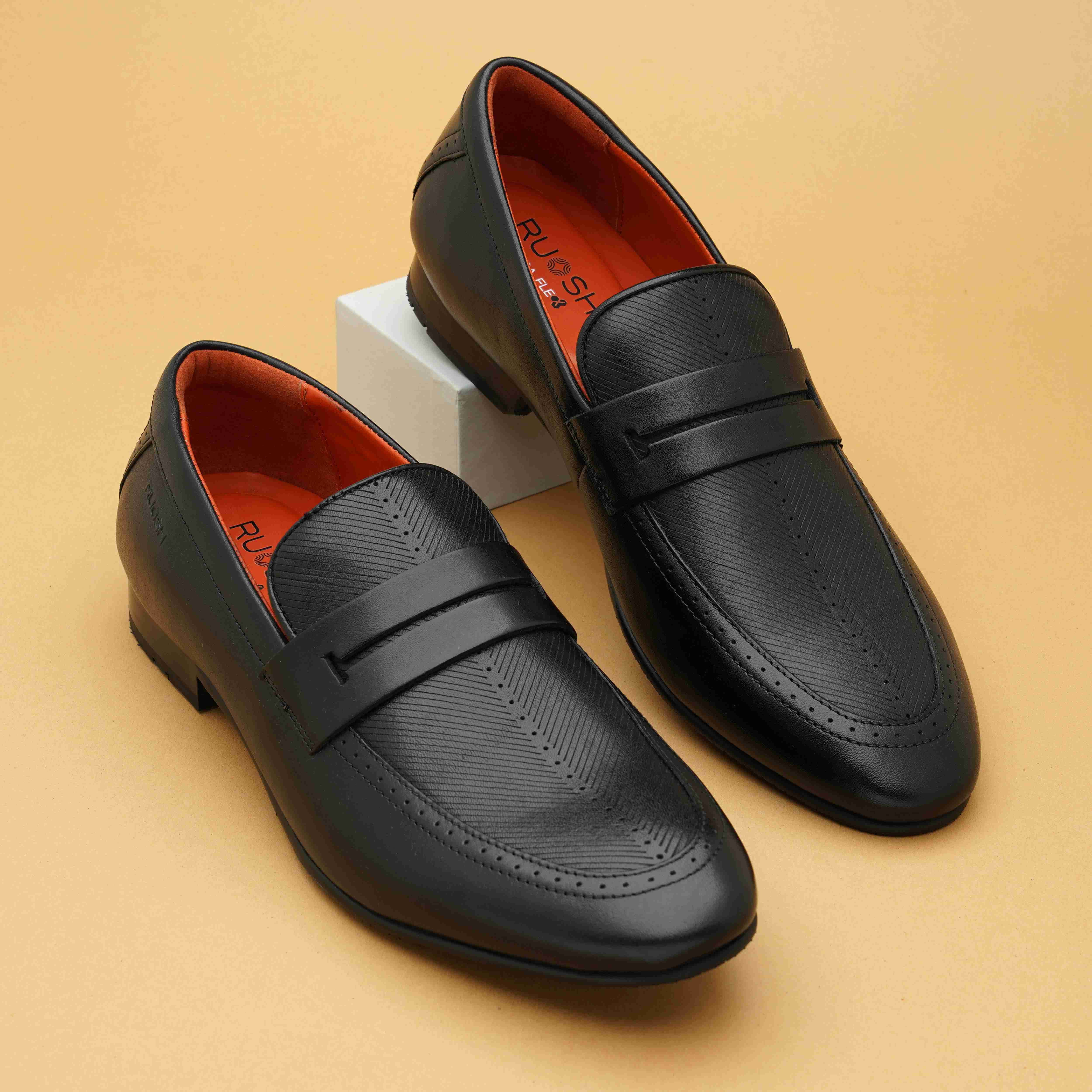 The Davis Ruosh Men Black Occasion Slip-On