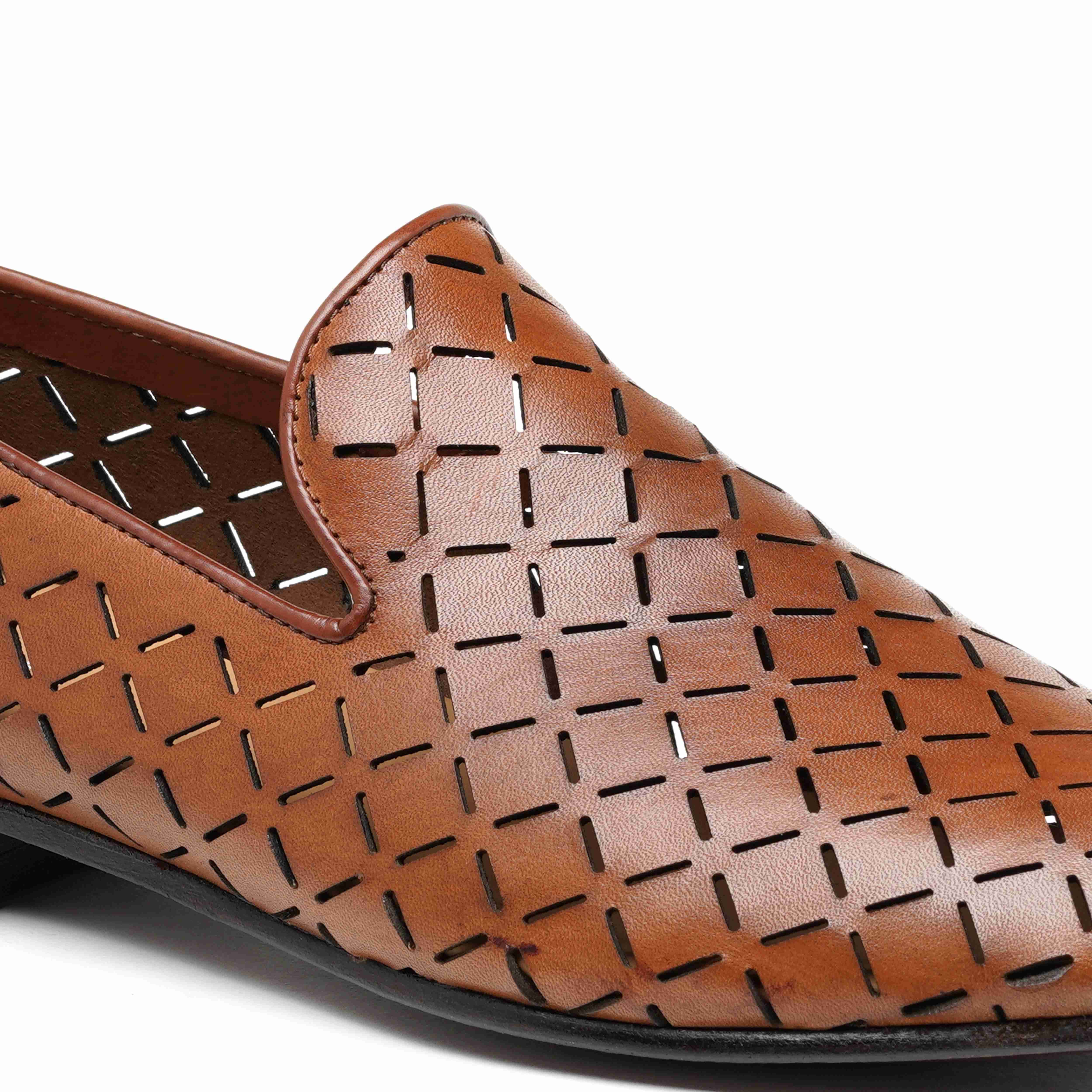 The Kotan Ruosh Men Tan Occasion Slip-On