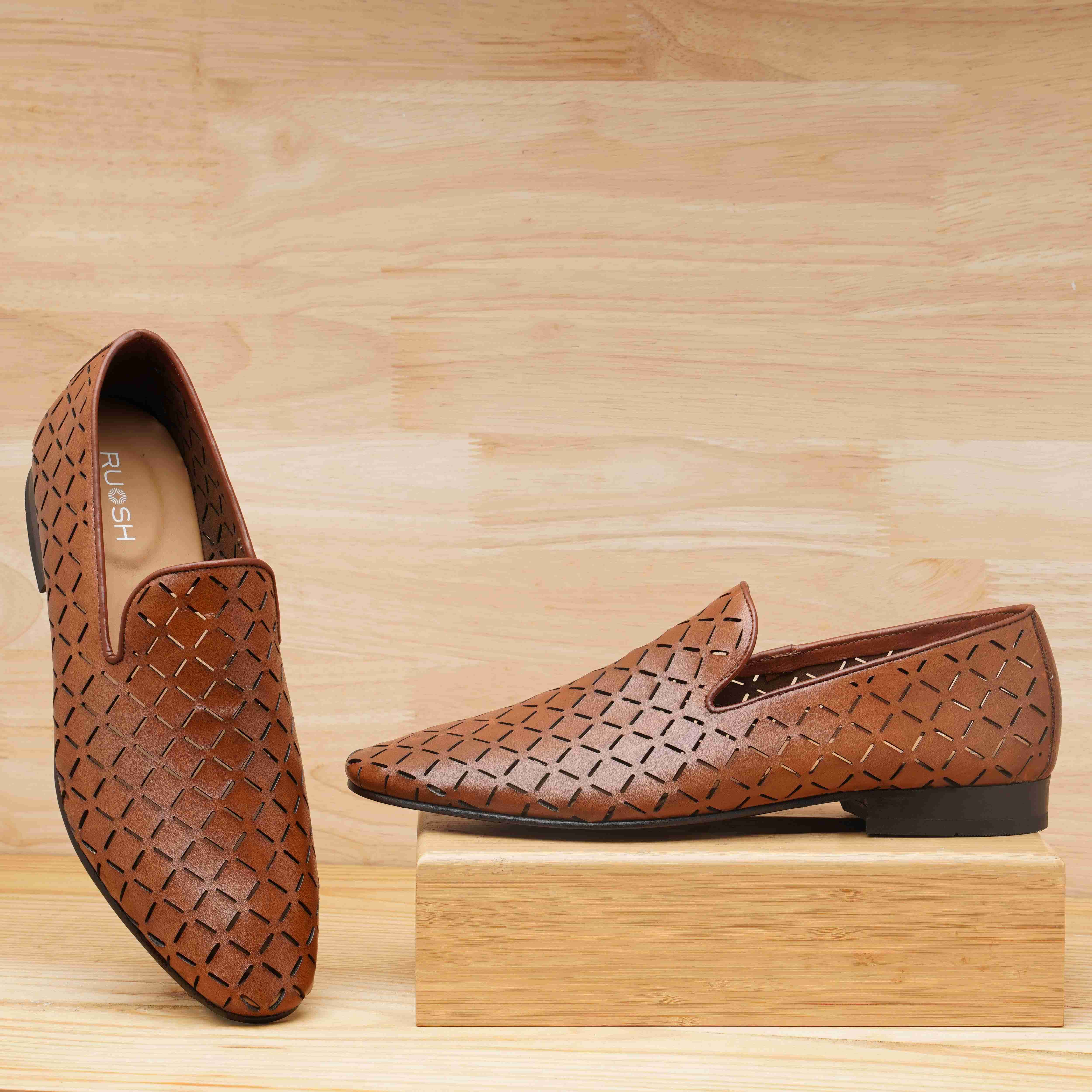 The Kotan Ruosh Men Tan Occasion Slip-On
