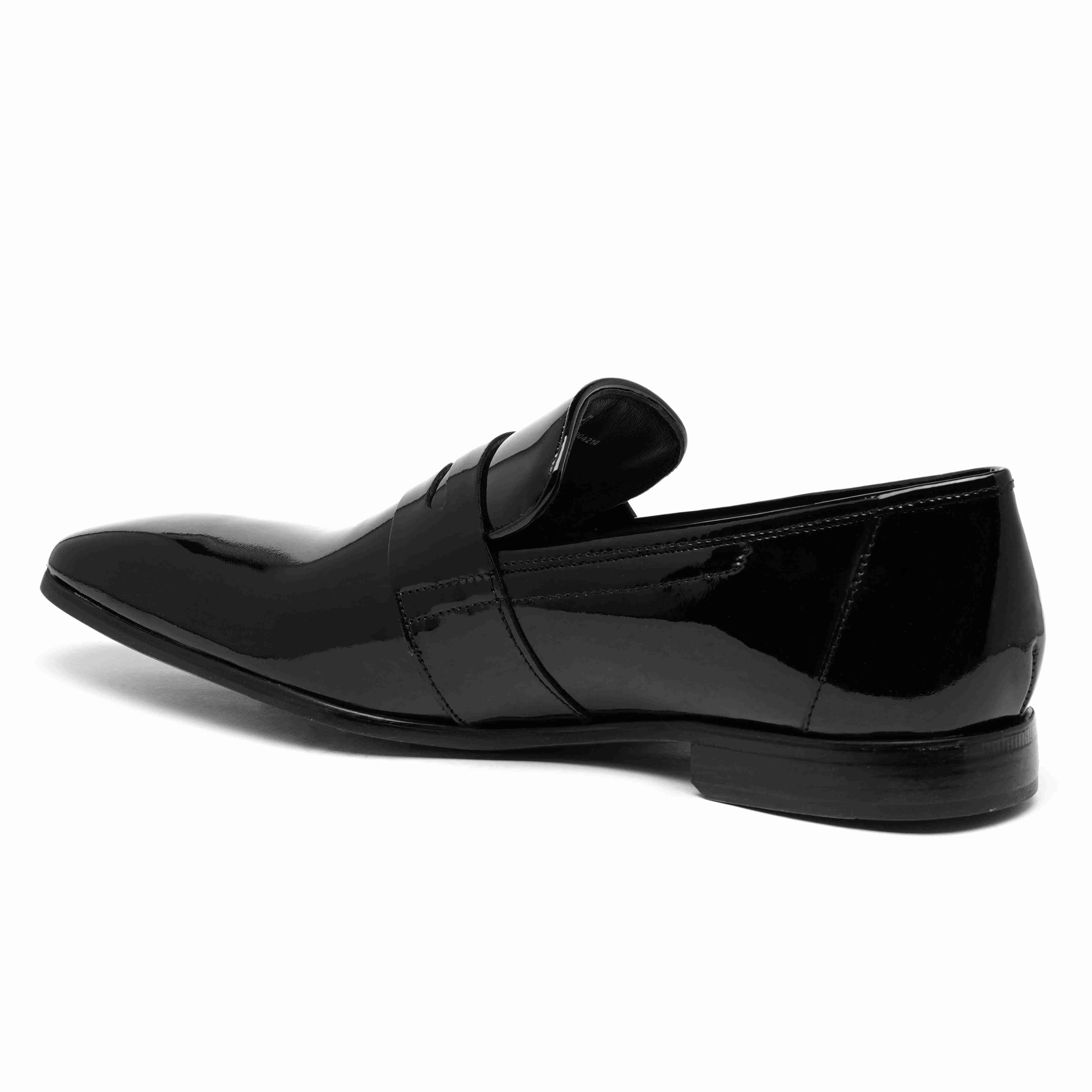 The King Ruosh Men Black Patent Slip-On