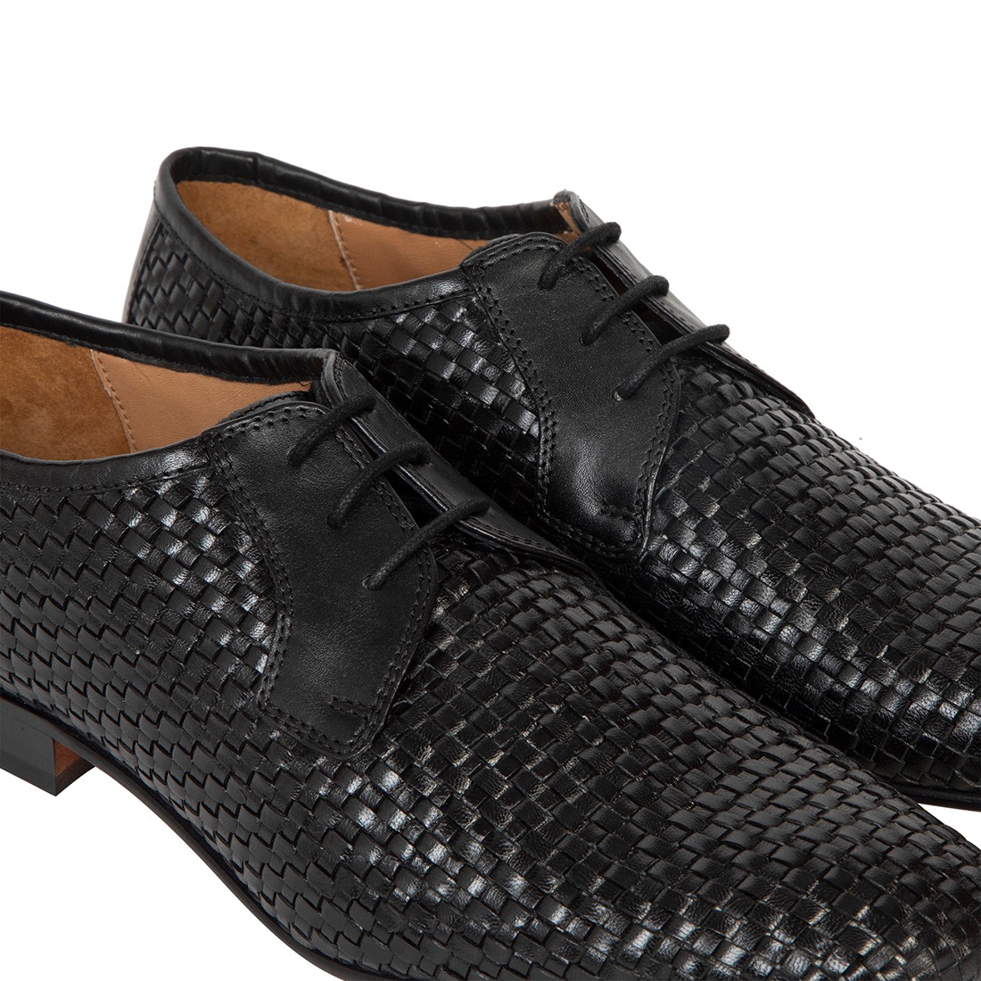 The Lando Ruosh Men Black Handwoven Derby