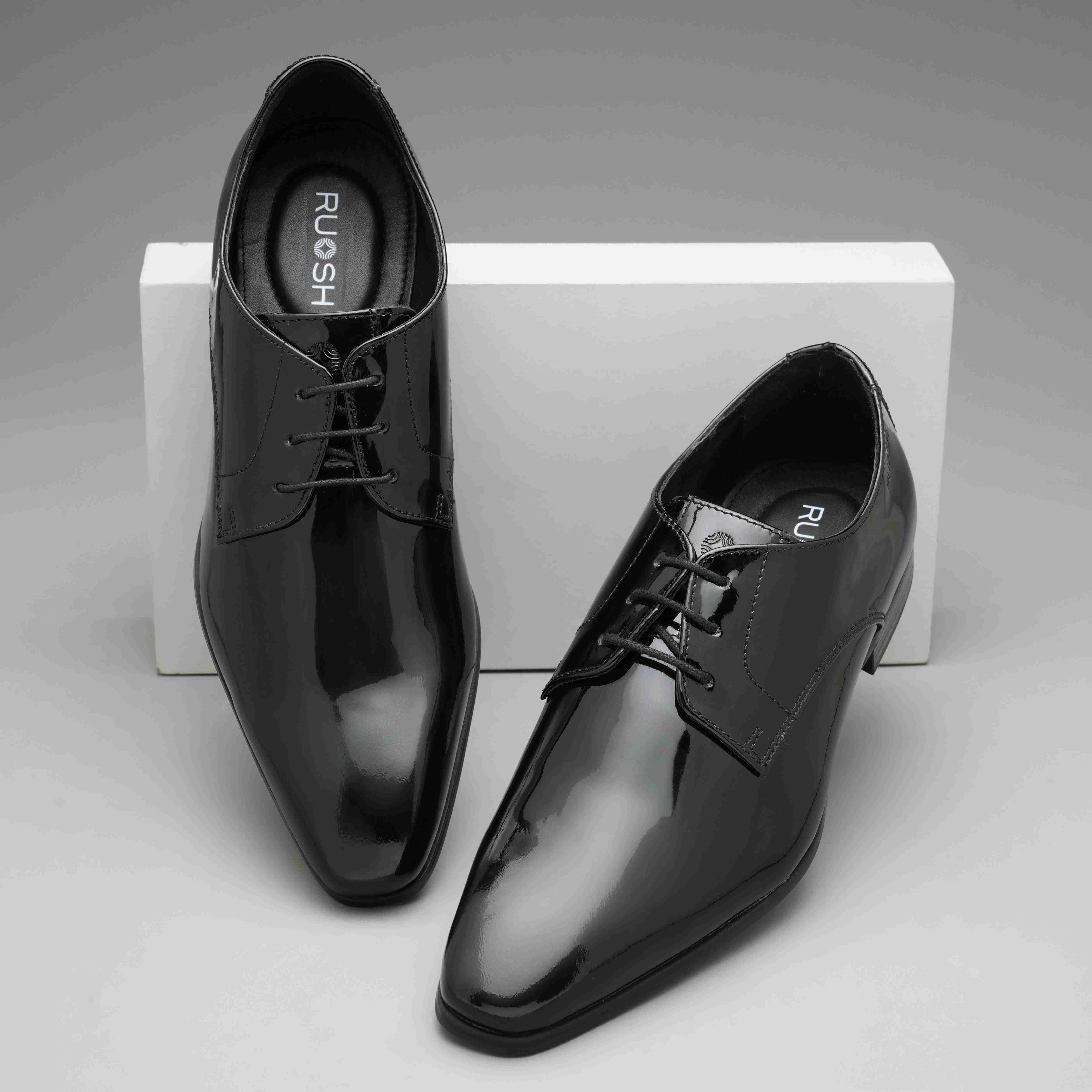 The King Ruosh Men Black Glossy Patent Derby