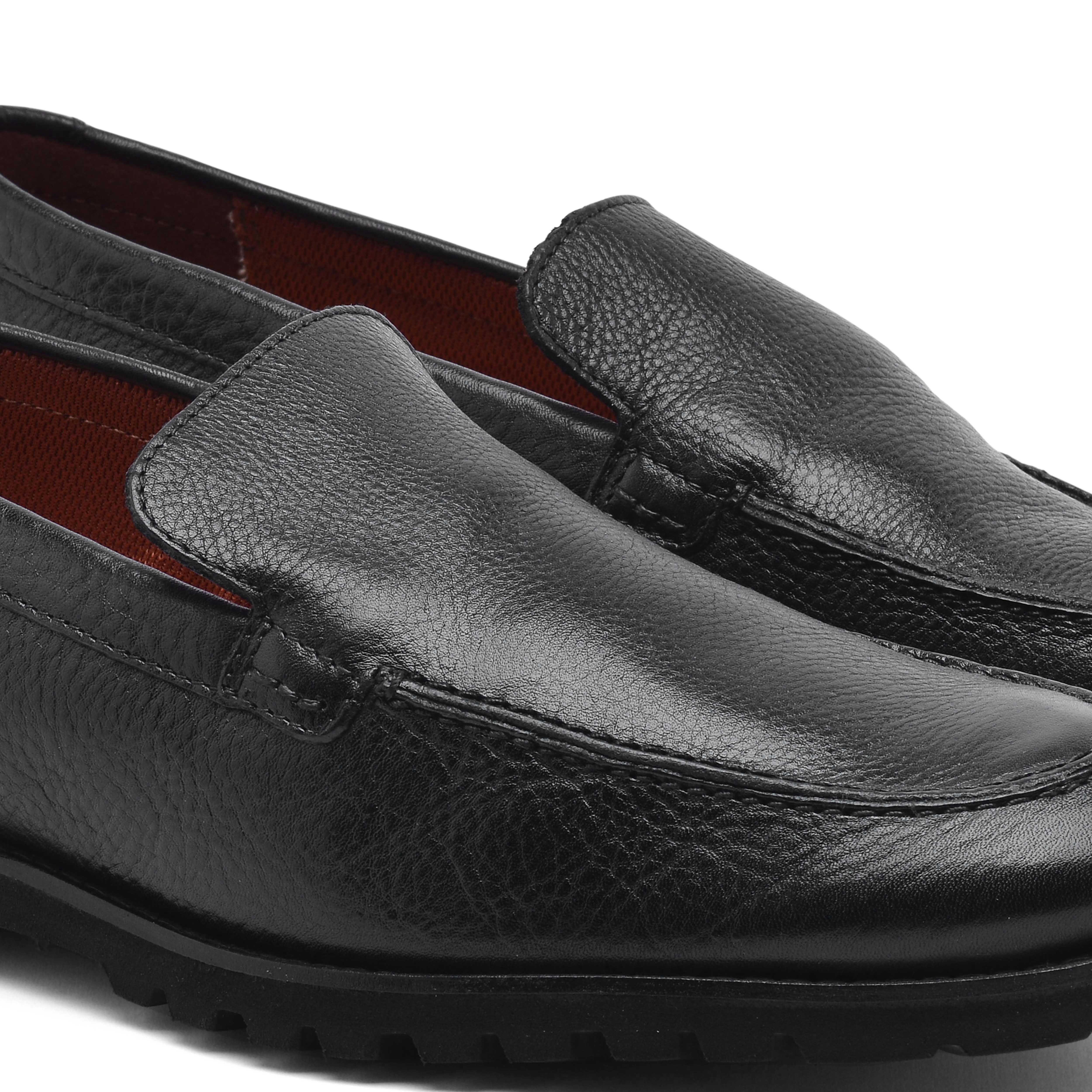 The Otes Ruosh Men Black Casual Loafer