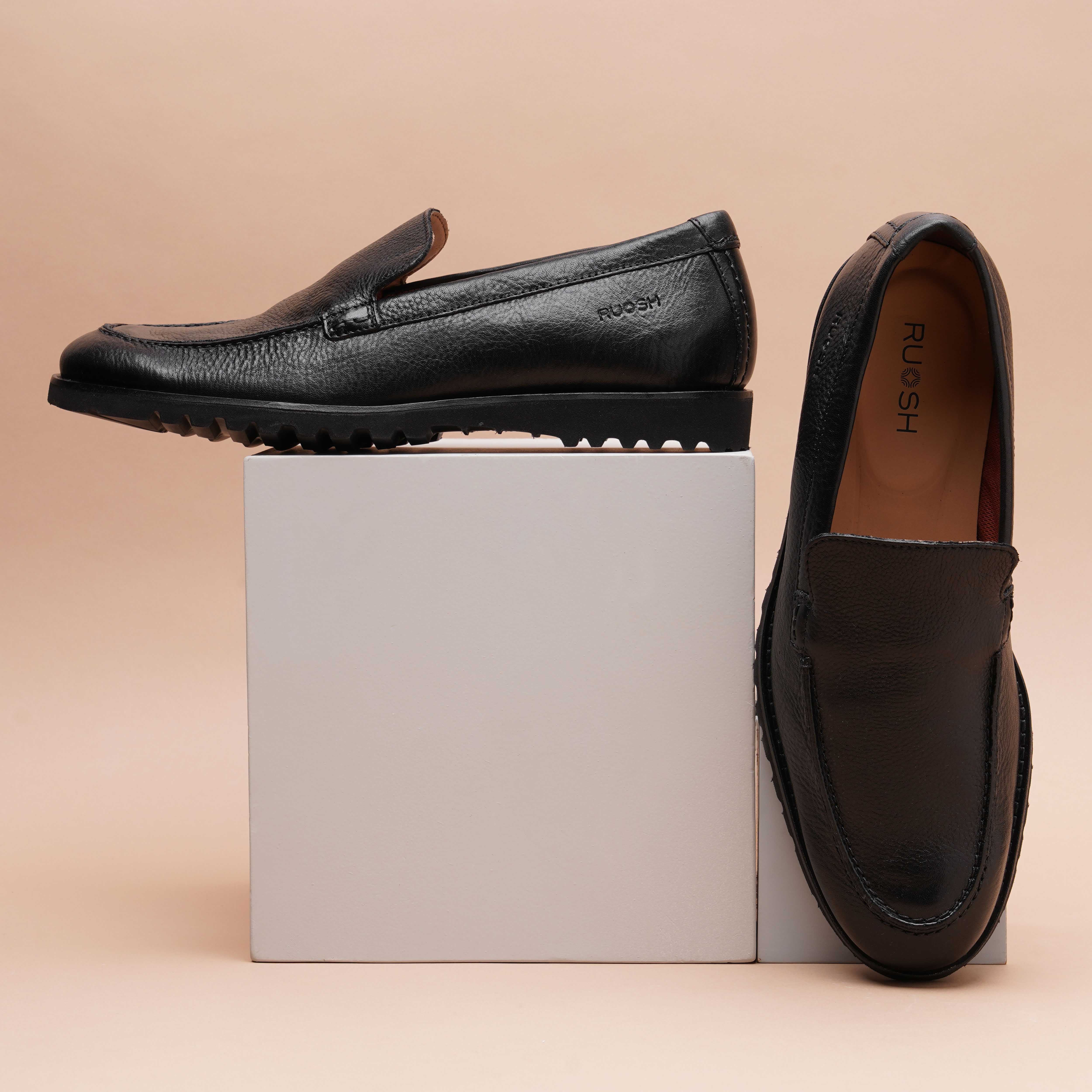 The Otes Ruosh Men Black Casual Loafer