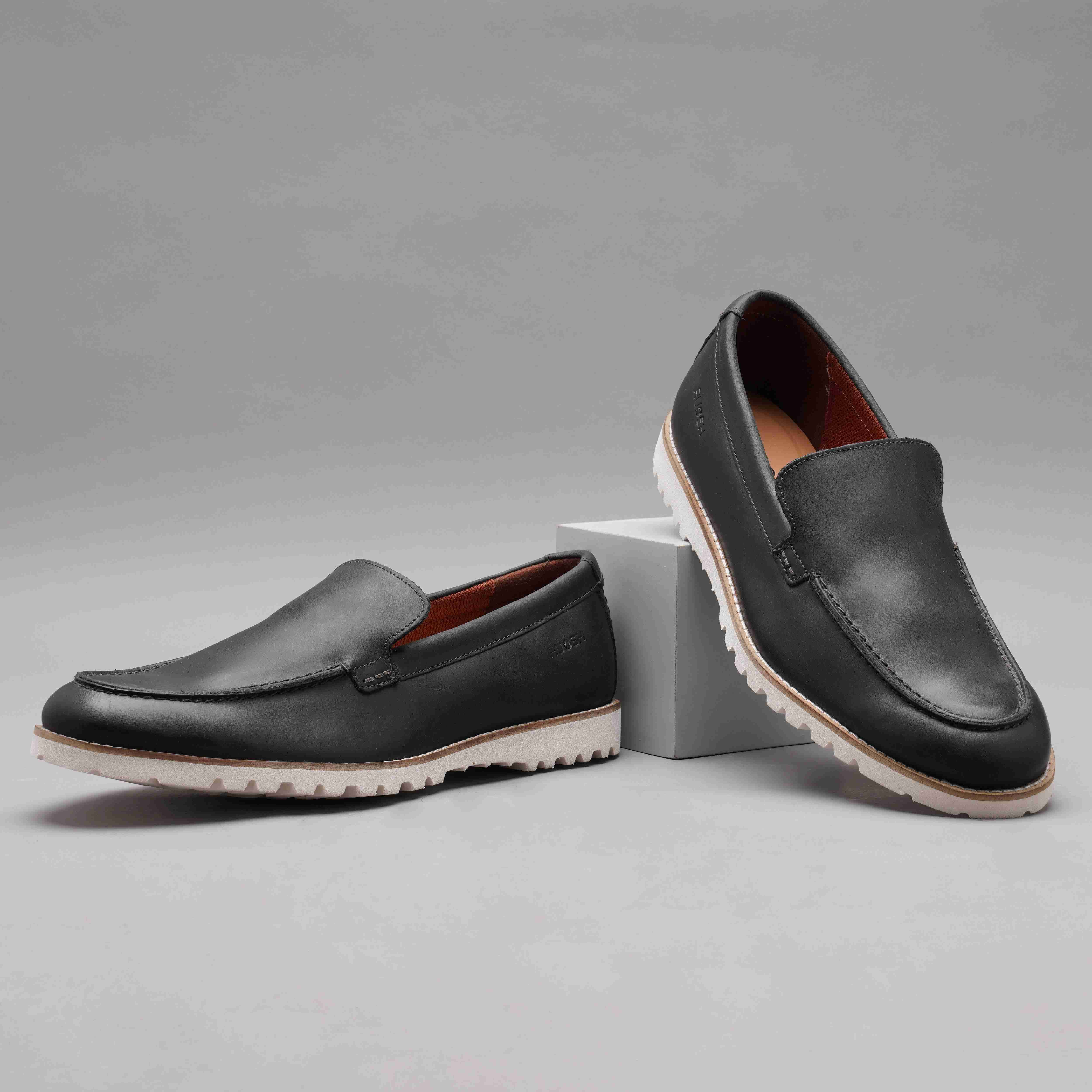 The Otes Ruosh Men Navy Casual Loafer