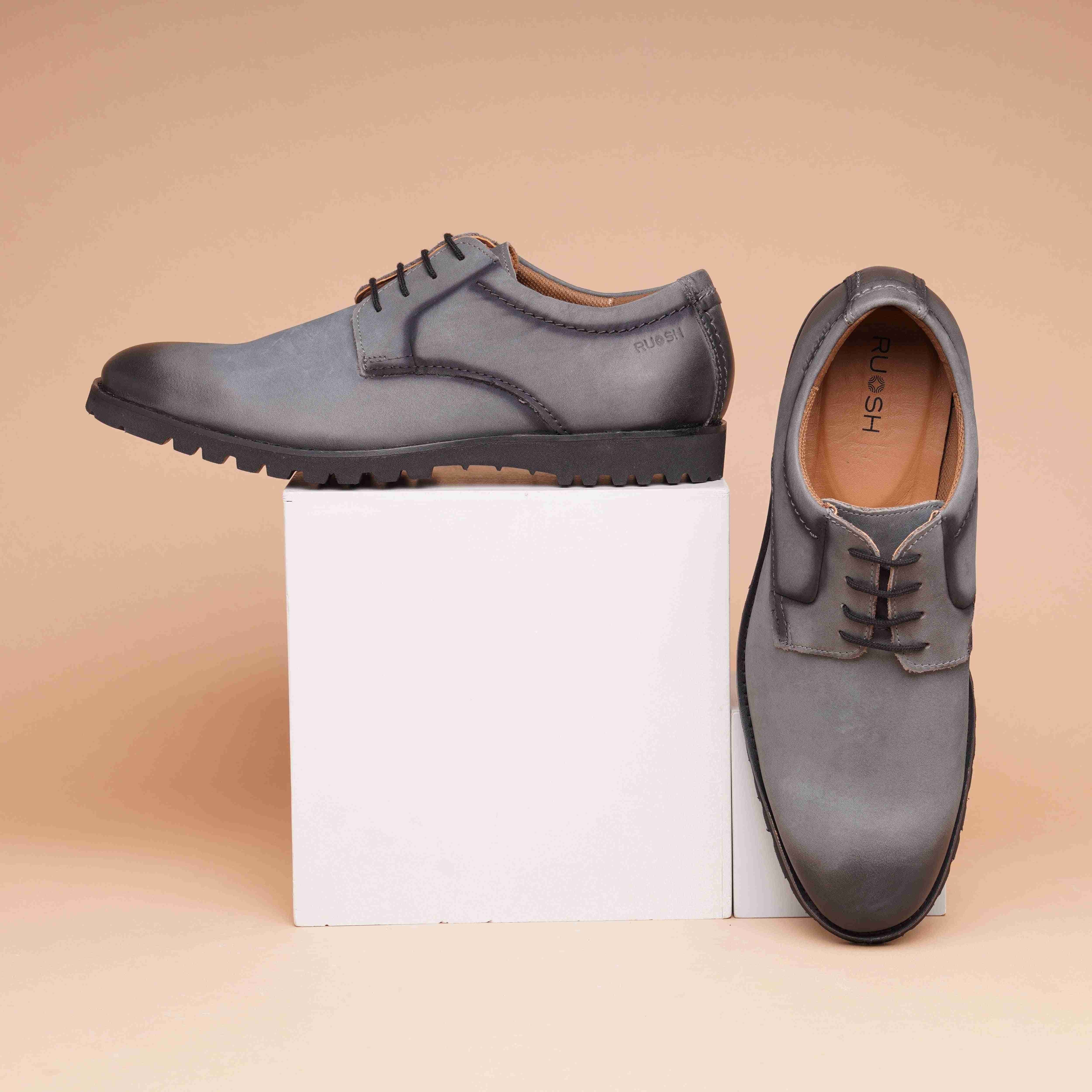 The Otes Ruosh Men Grey Casual Boot
