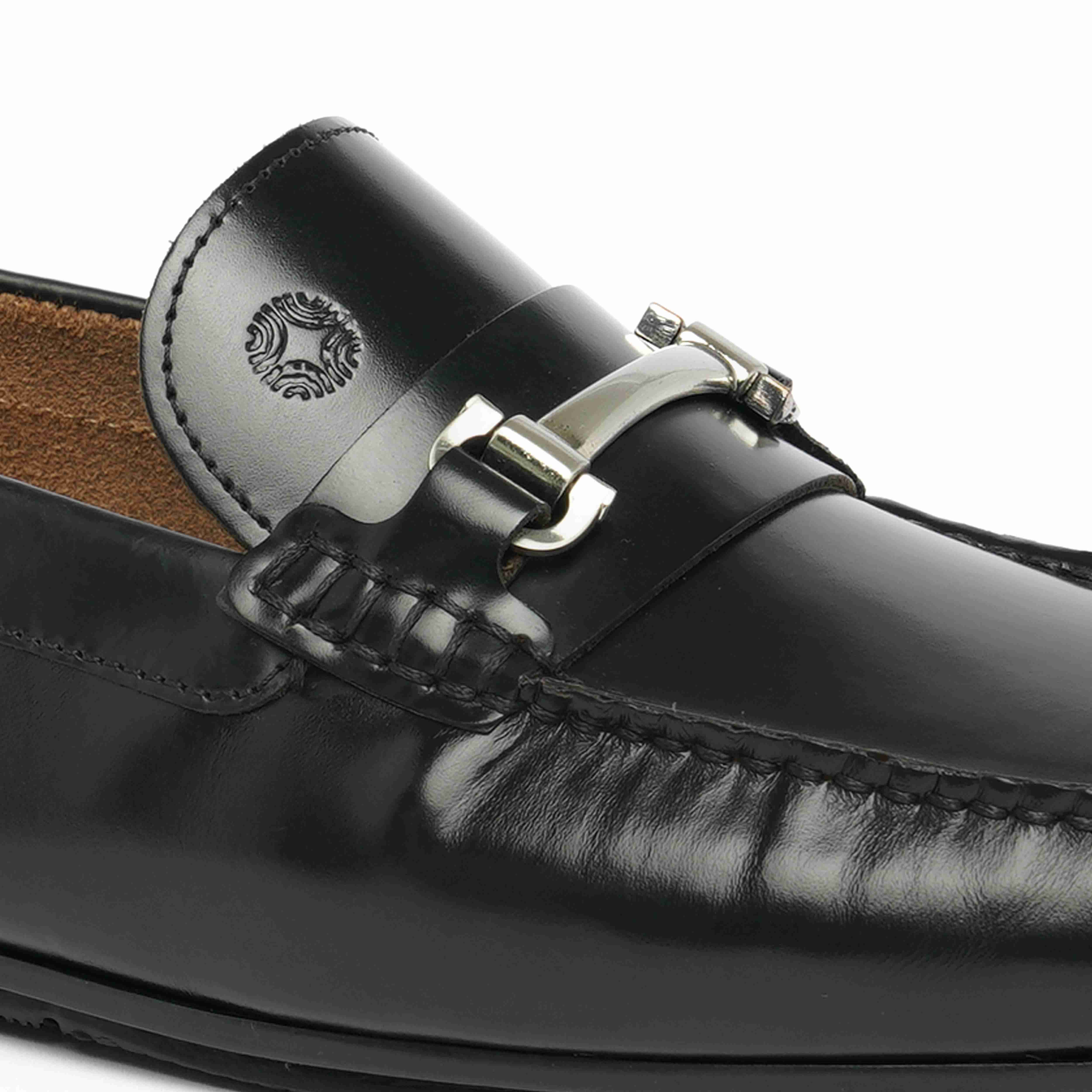 The Macau Ruosh Men Black Glossy Casual Driver
