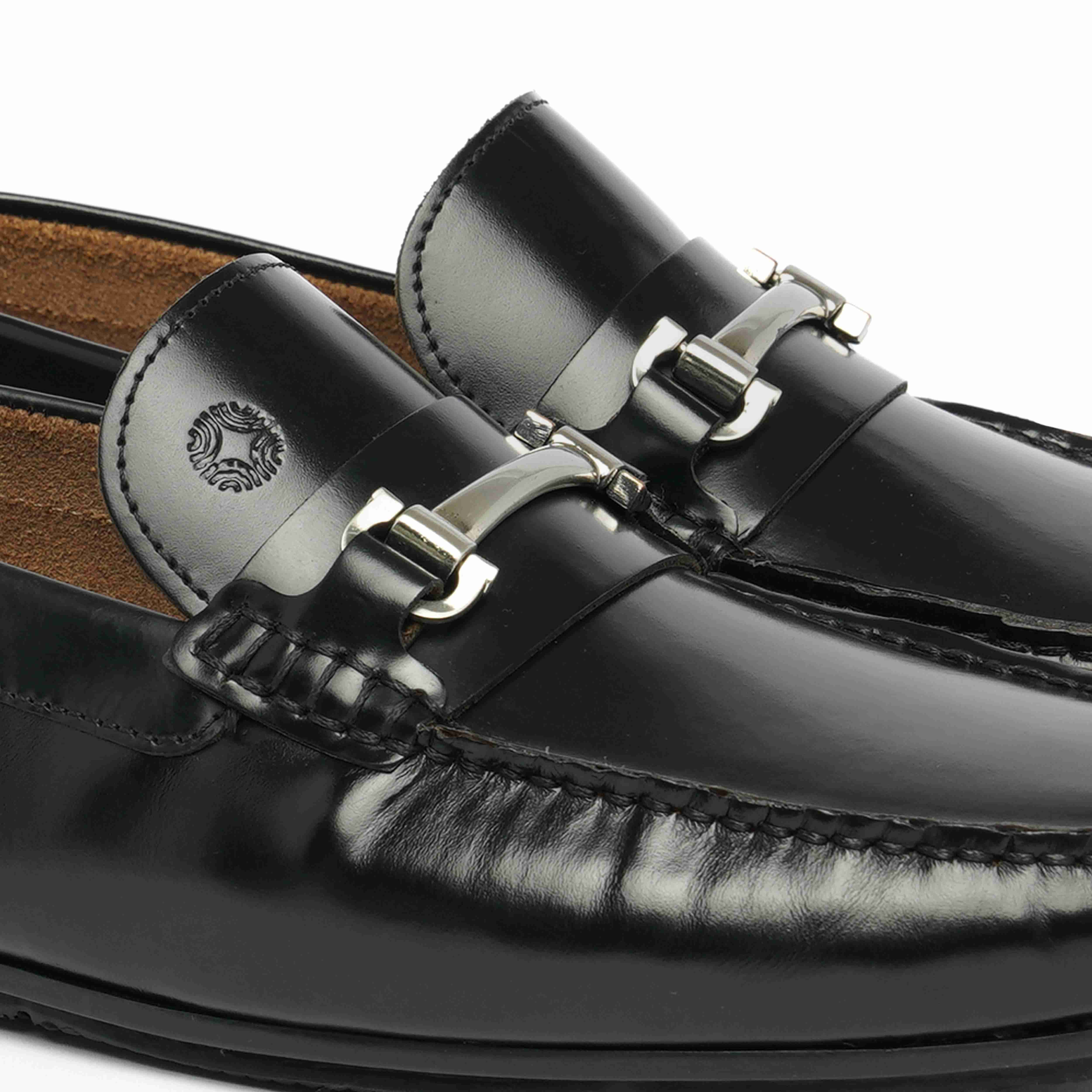The Macau Ruosh Men Black Glossy Casual Driver