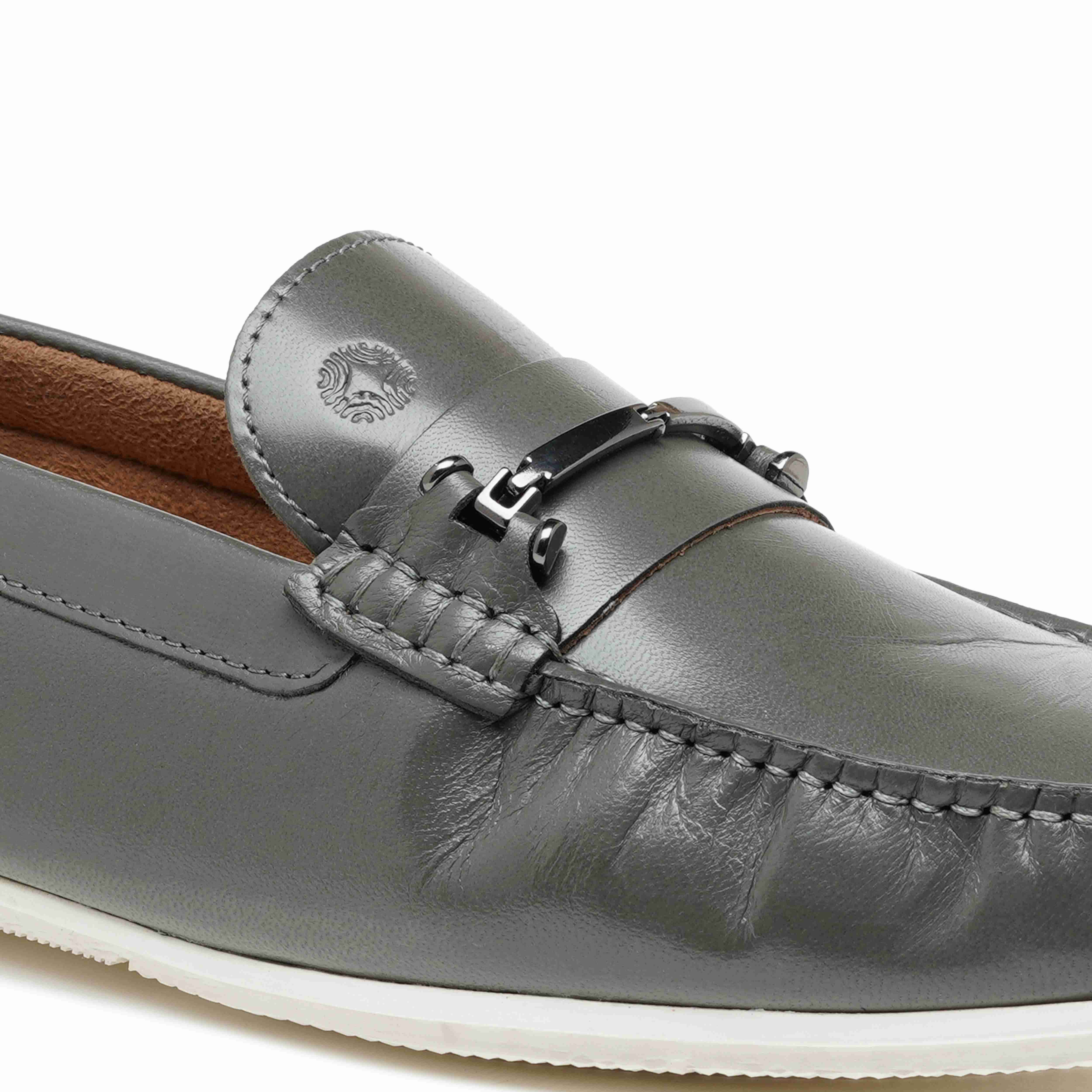 The Macau Ruosh Men Grey Casual Driver