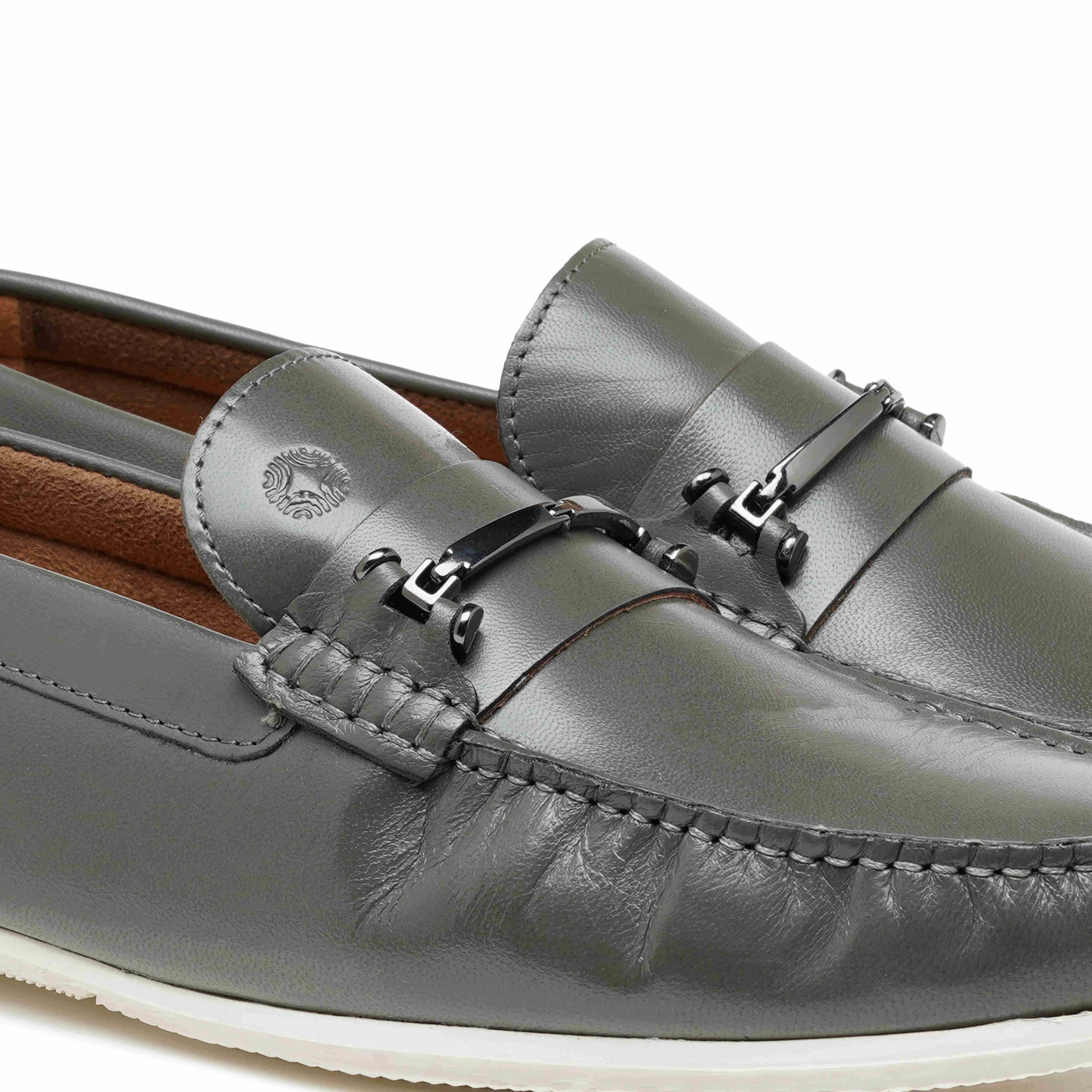 The Macau Ruosh Men Grey Casual Driver