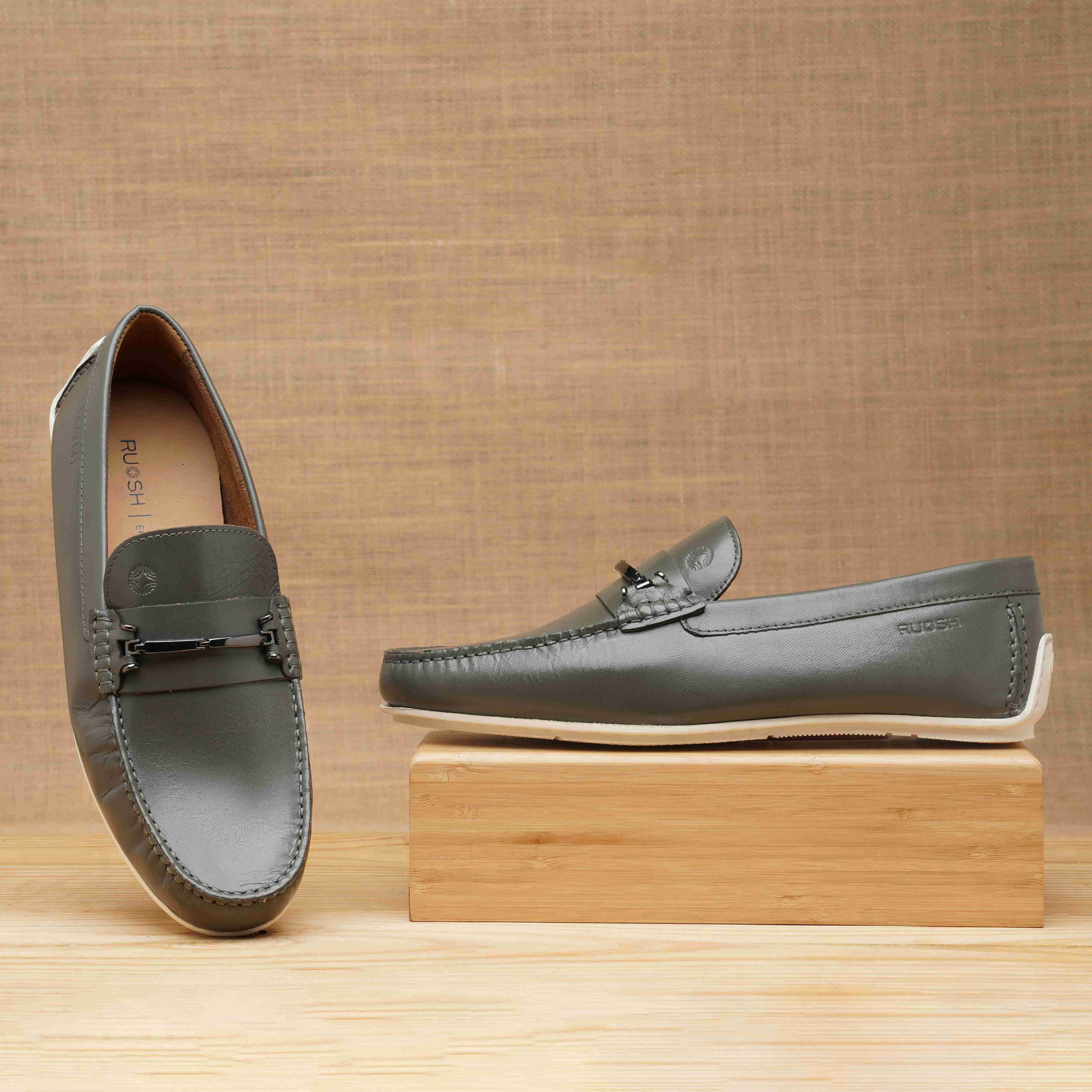 The Macau Ruosh Men Grey Casual Driver