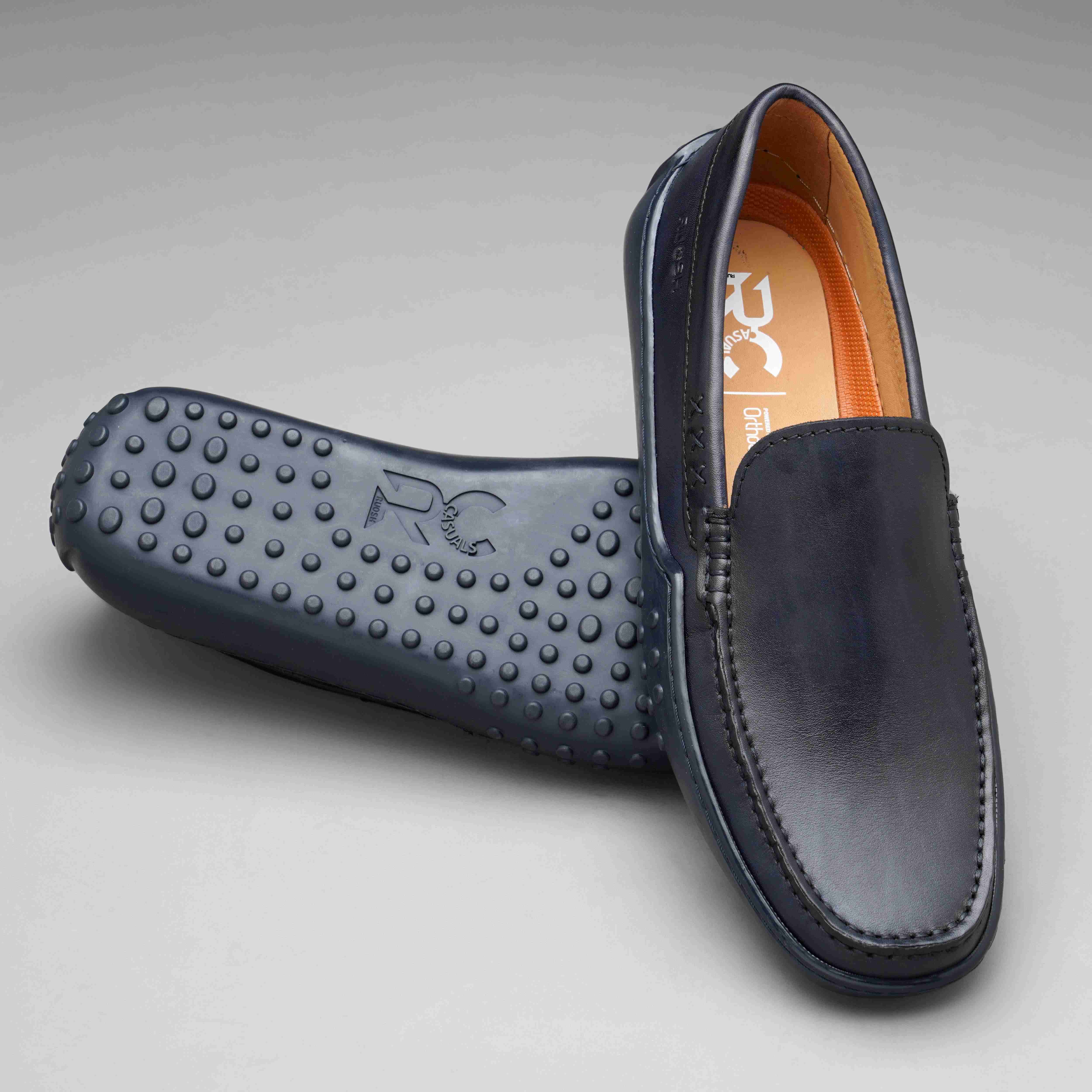 The Lenar Ruosh Men Navy Casual Driver