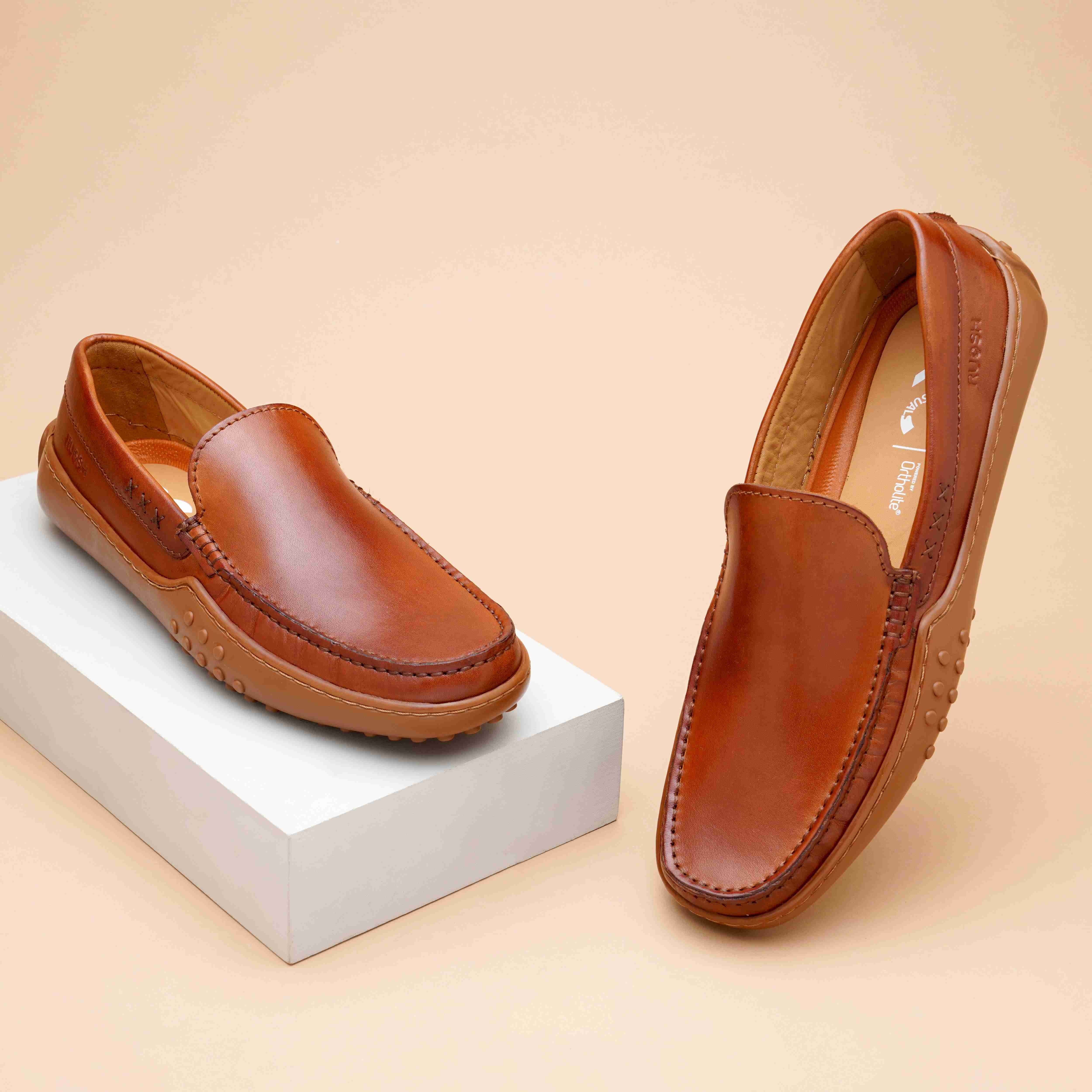 The Lenar Ruosh Men Tan Casual Driver