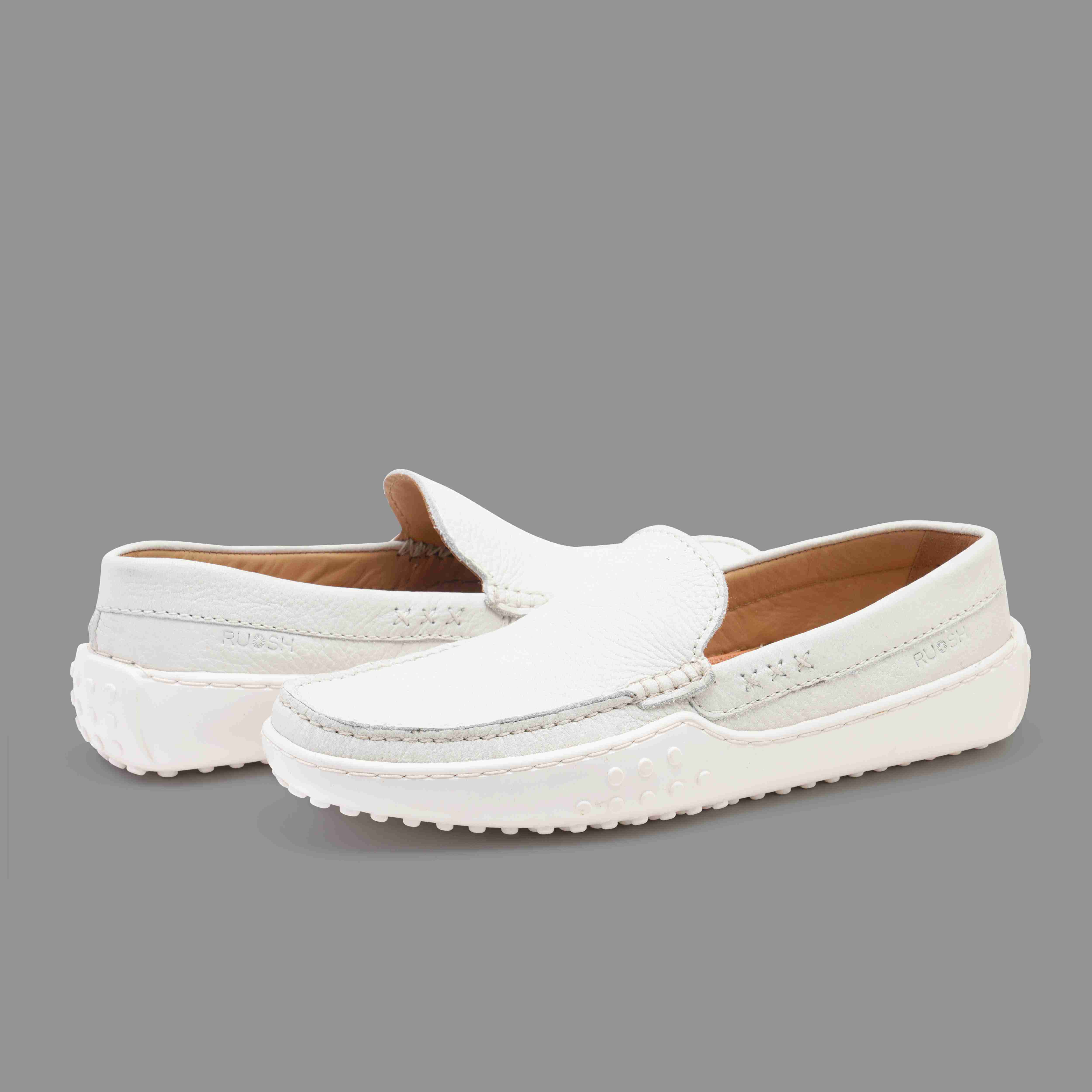 The Lenar2 Ruosh Men White Casual Driver