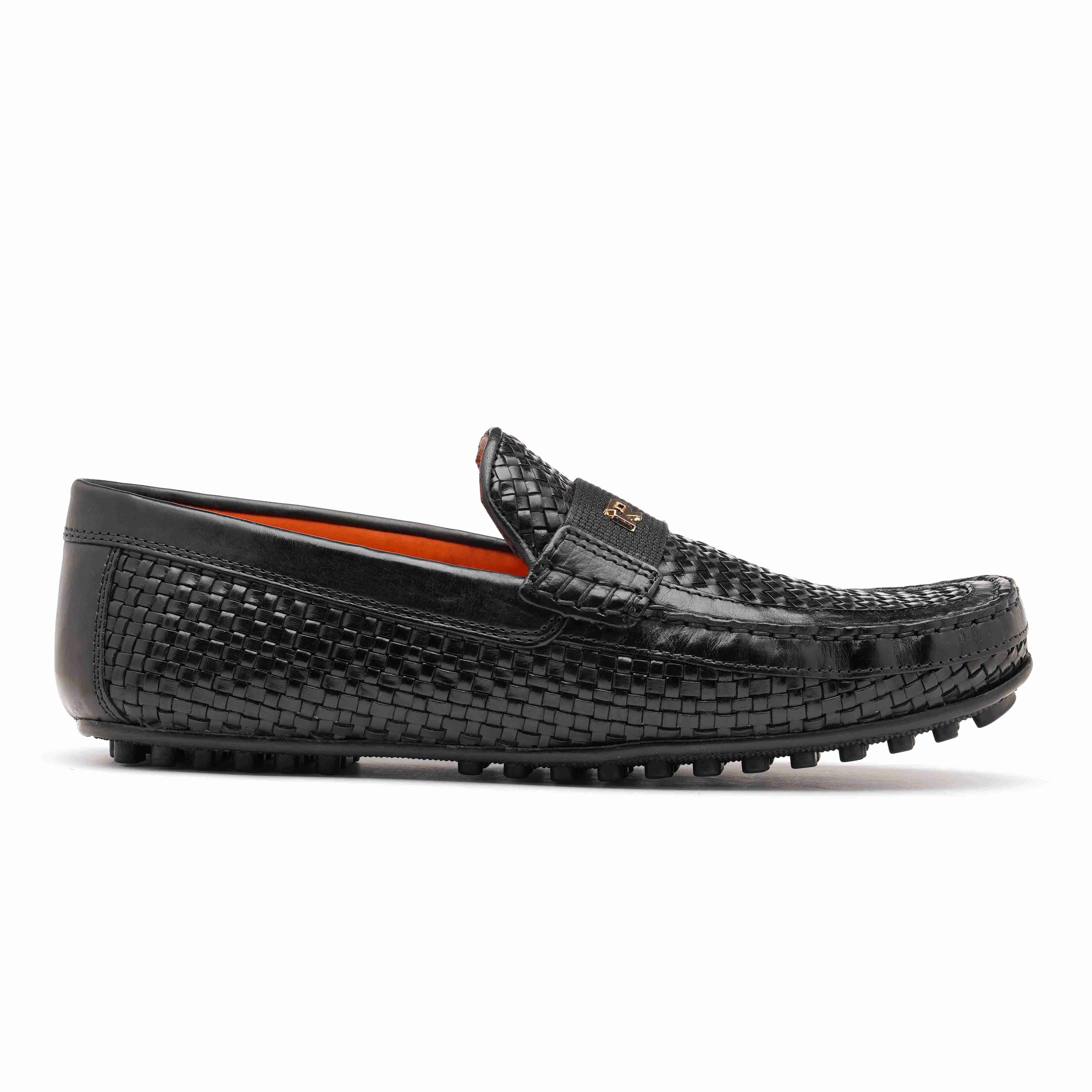 The Seti Ruosh Men Black Handcrafted Leather Loafer